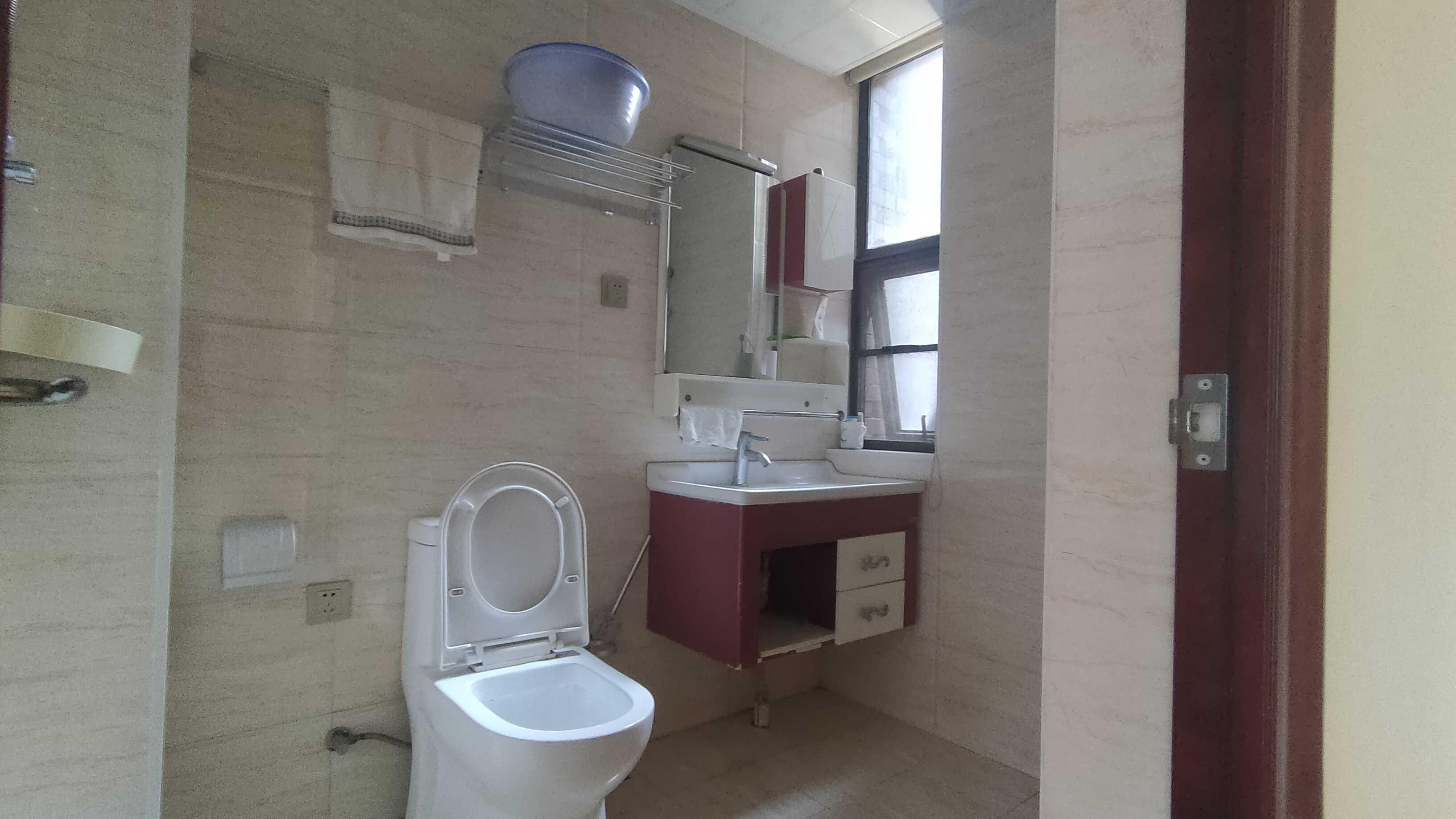 尚格名城万家理想  3室2厅1卫    90.0万 尚格名城万家理想  3室2厅1卫    90.0万室内图