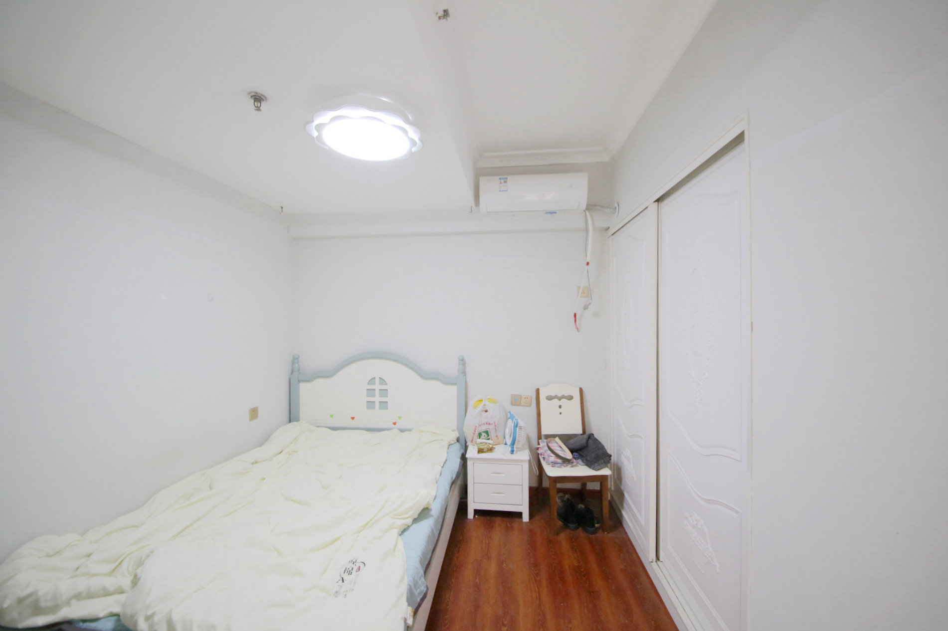 长远华樟名府  2室1厅1卫    45.0万卧室