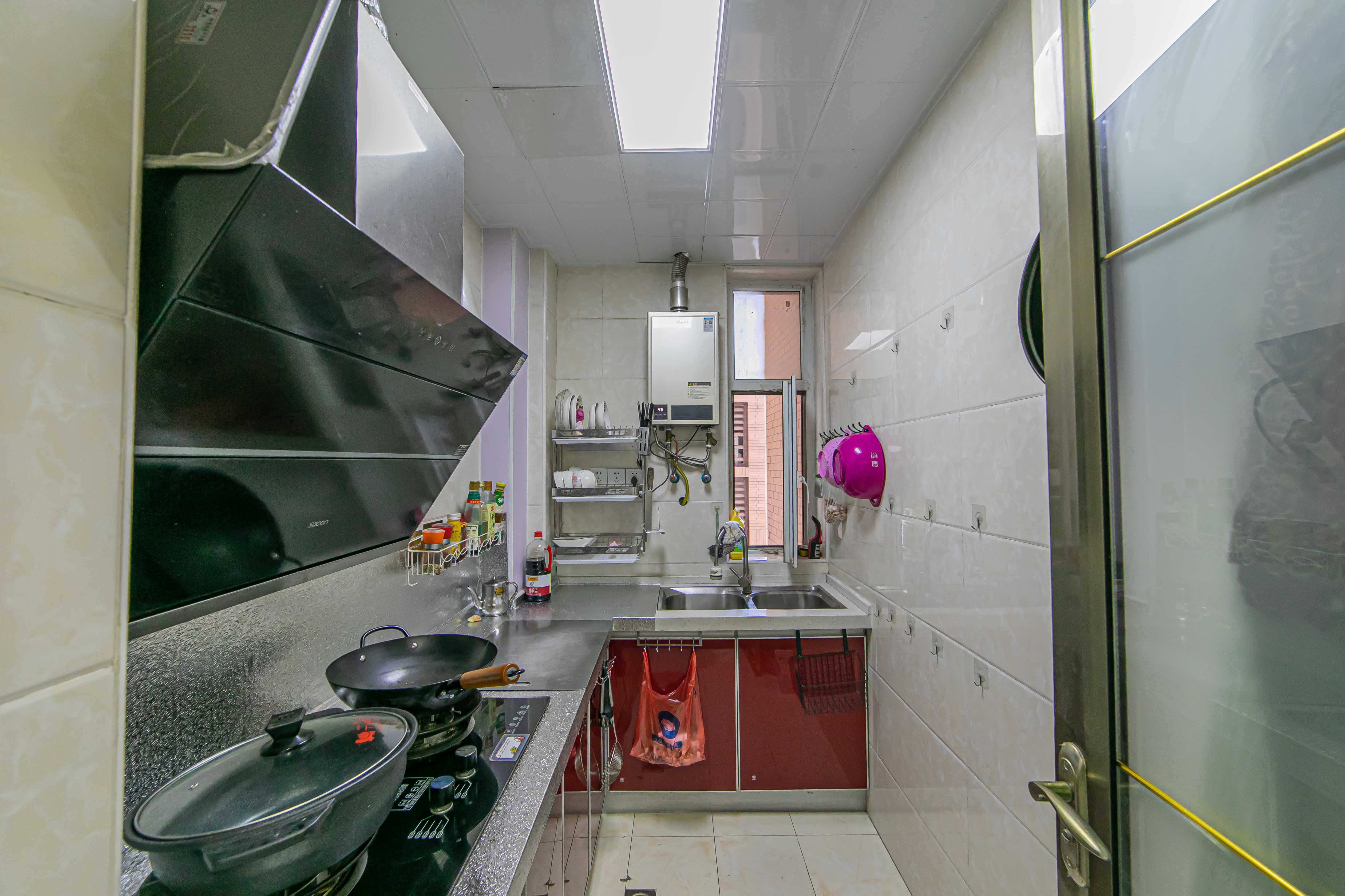 东方航标  2室2厅1卫    62.8万厨房