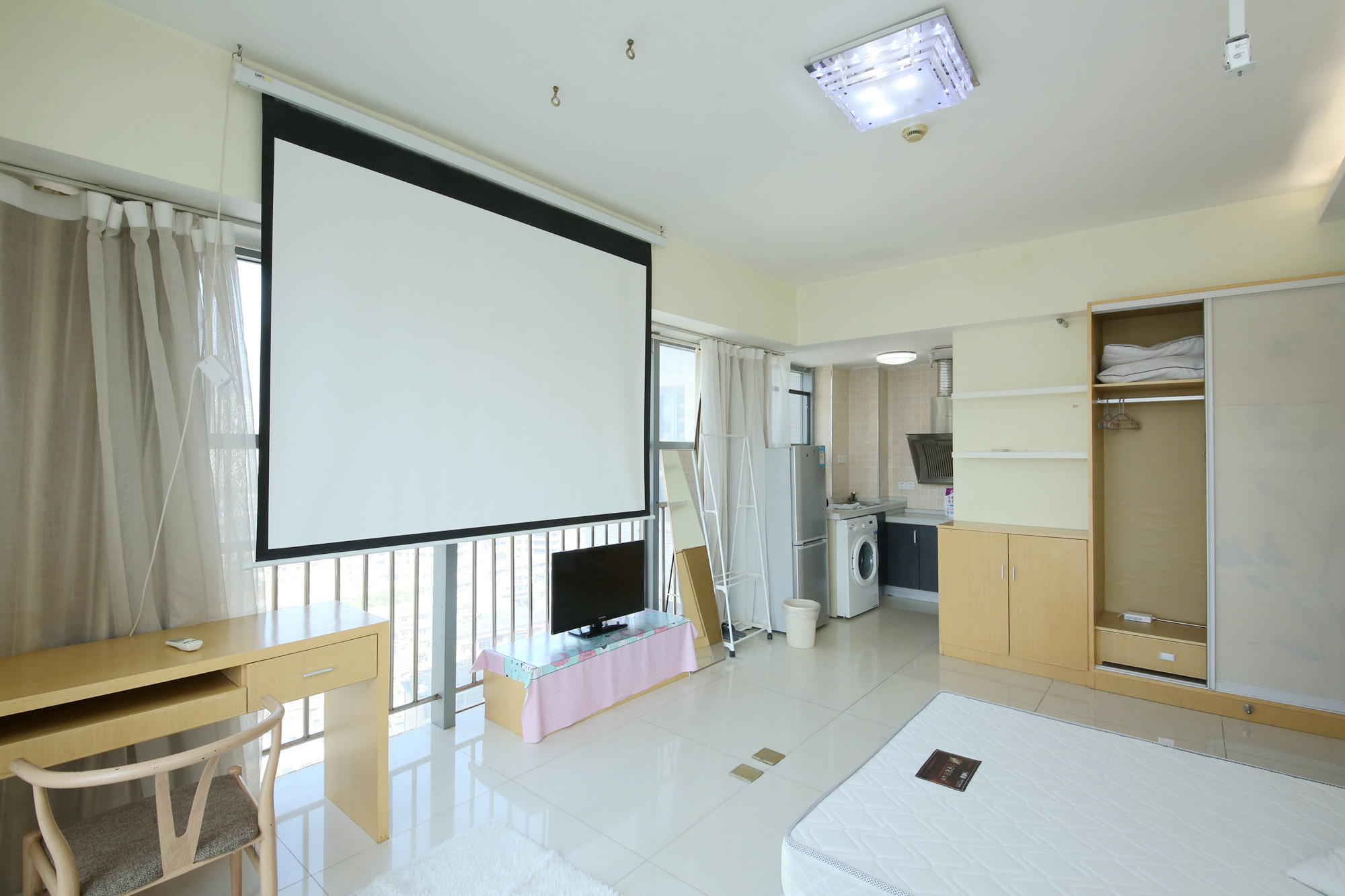 东宸19公馆  1室1厅1卫   52.00万其他