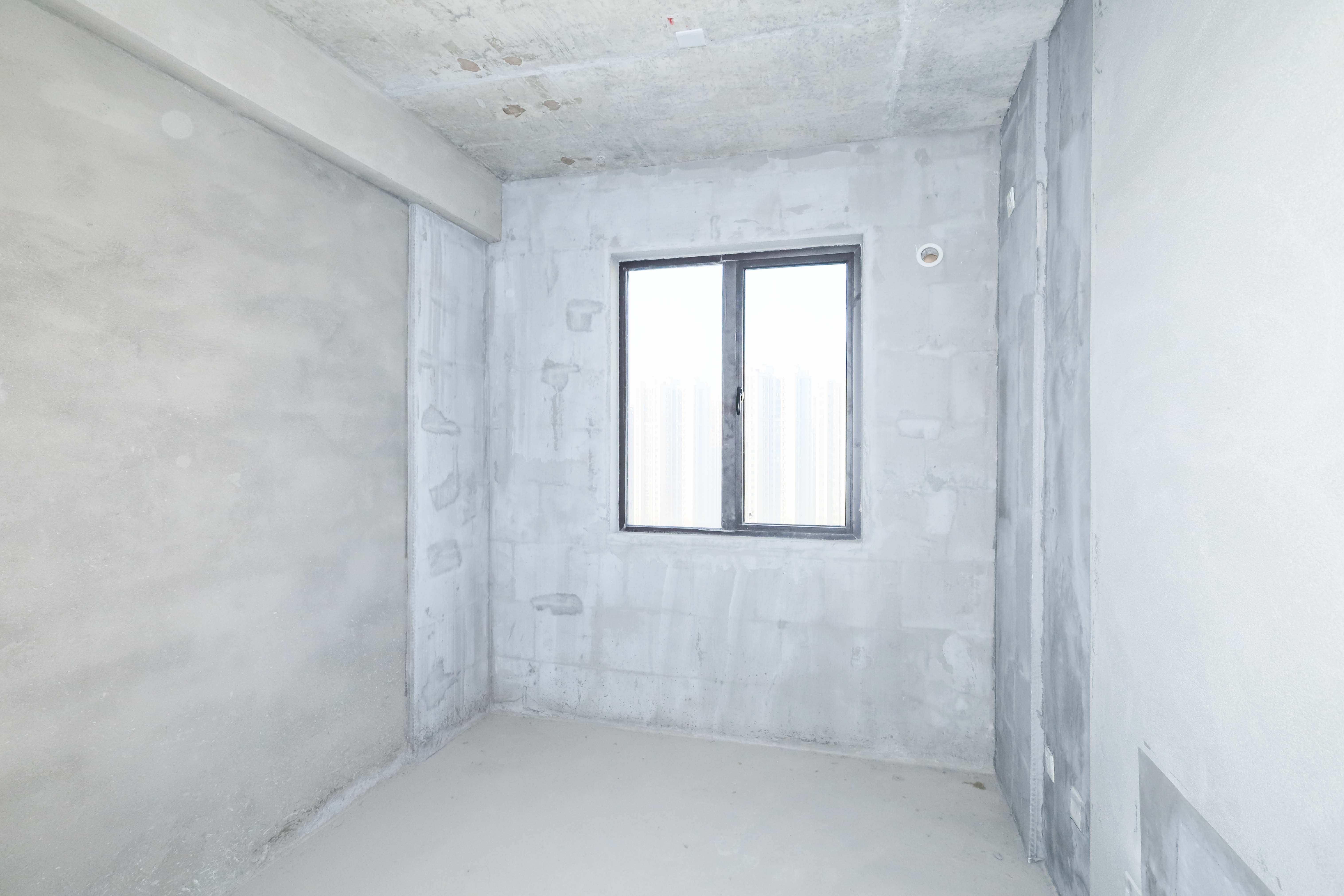 中国铁建梅溪青秀二期  4室2厅2卫    210.0万其他