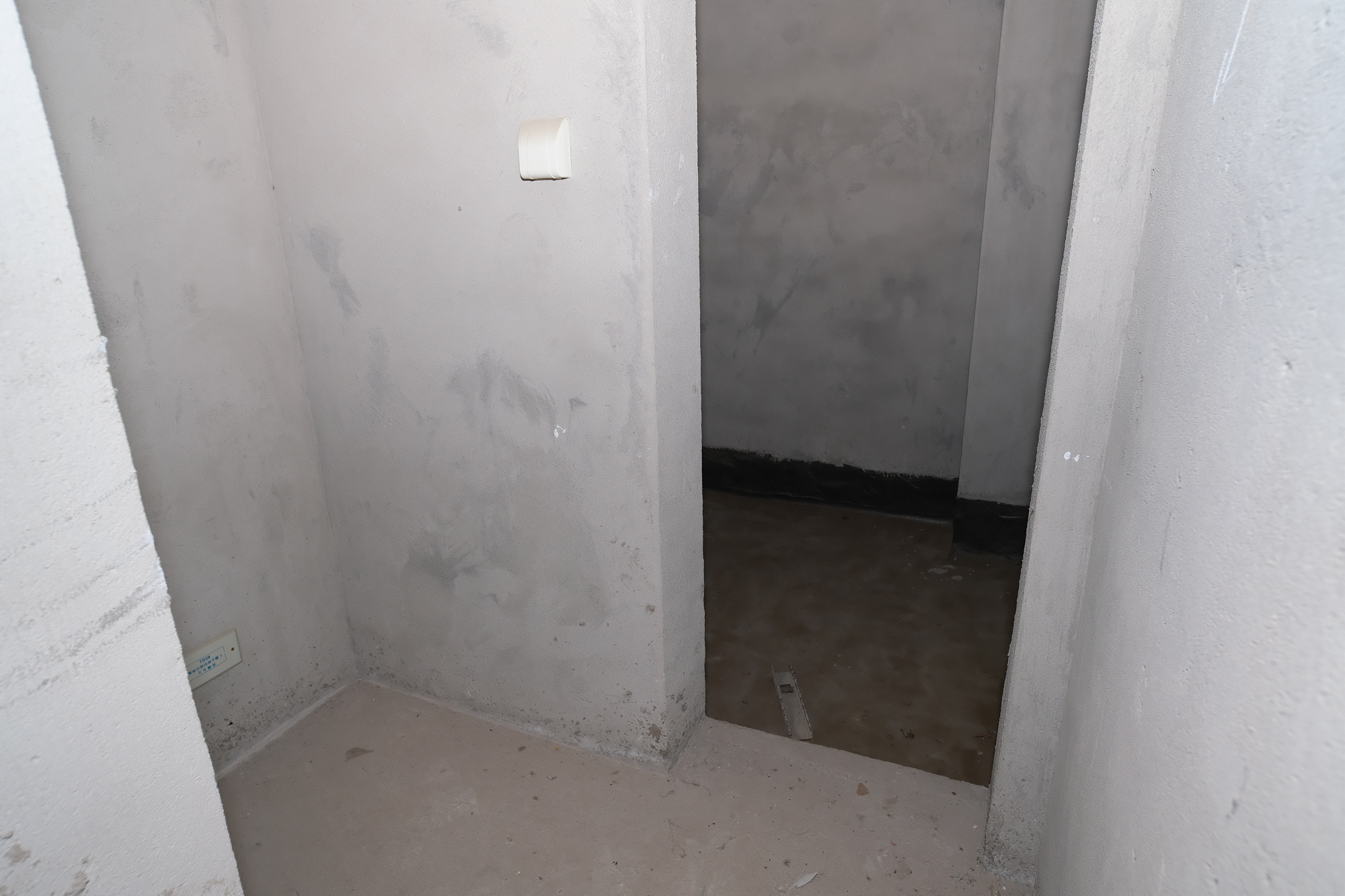 长永佳苑  1室1厅1卫   32.80万卫生间