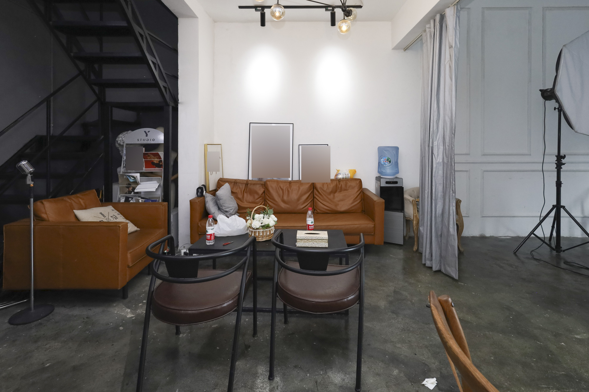 保利西海岸A区 4室2厅2卫 246.0万 保利西海岸A区 4室2厅2卫 246.0万客厅