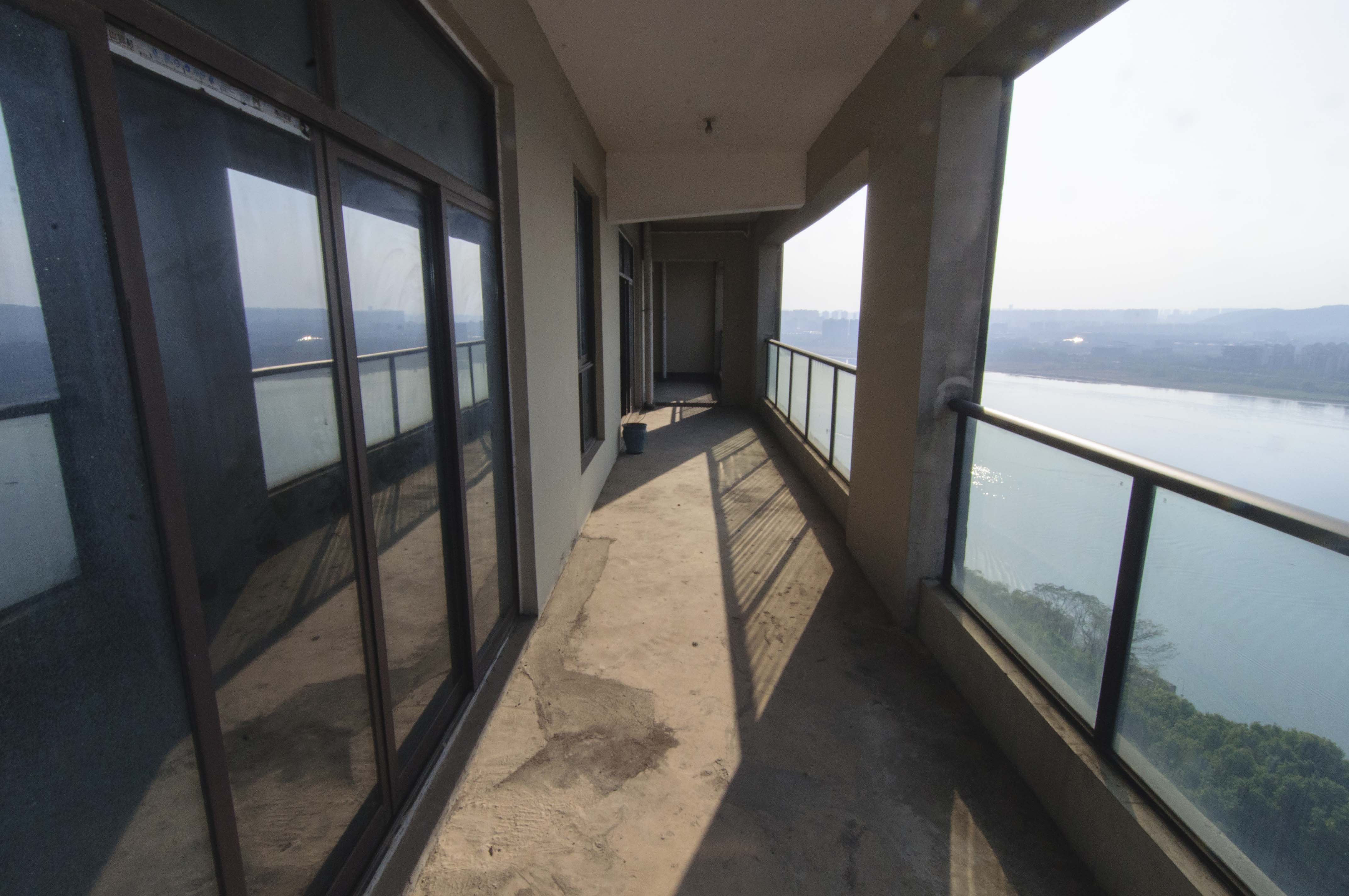 中建江山壹号  4室2厅3卫   660.00万其他