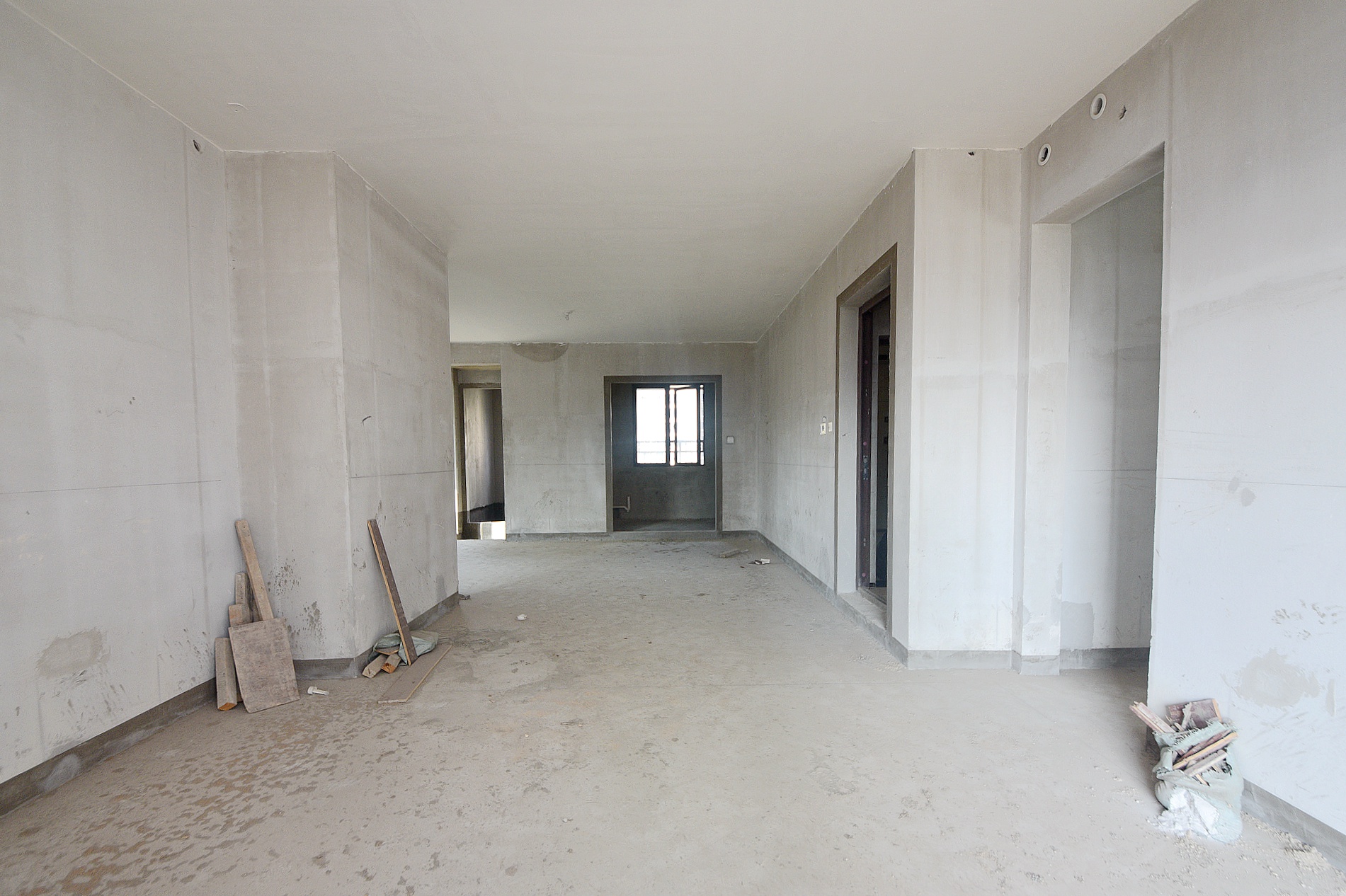建发央玺（建发泱玺雅苑）  4室2厅2卫    310.0万客厅