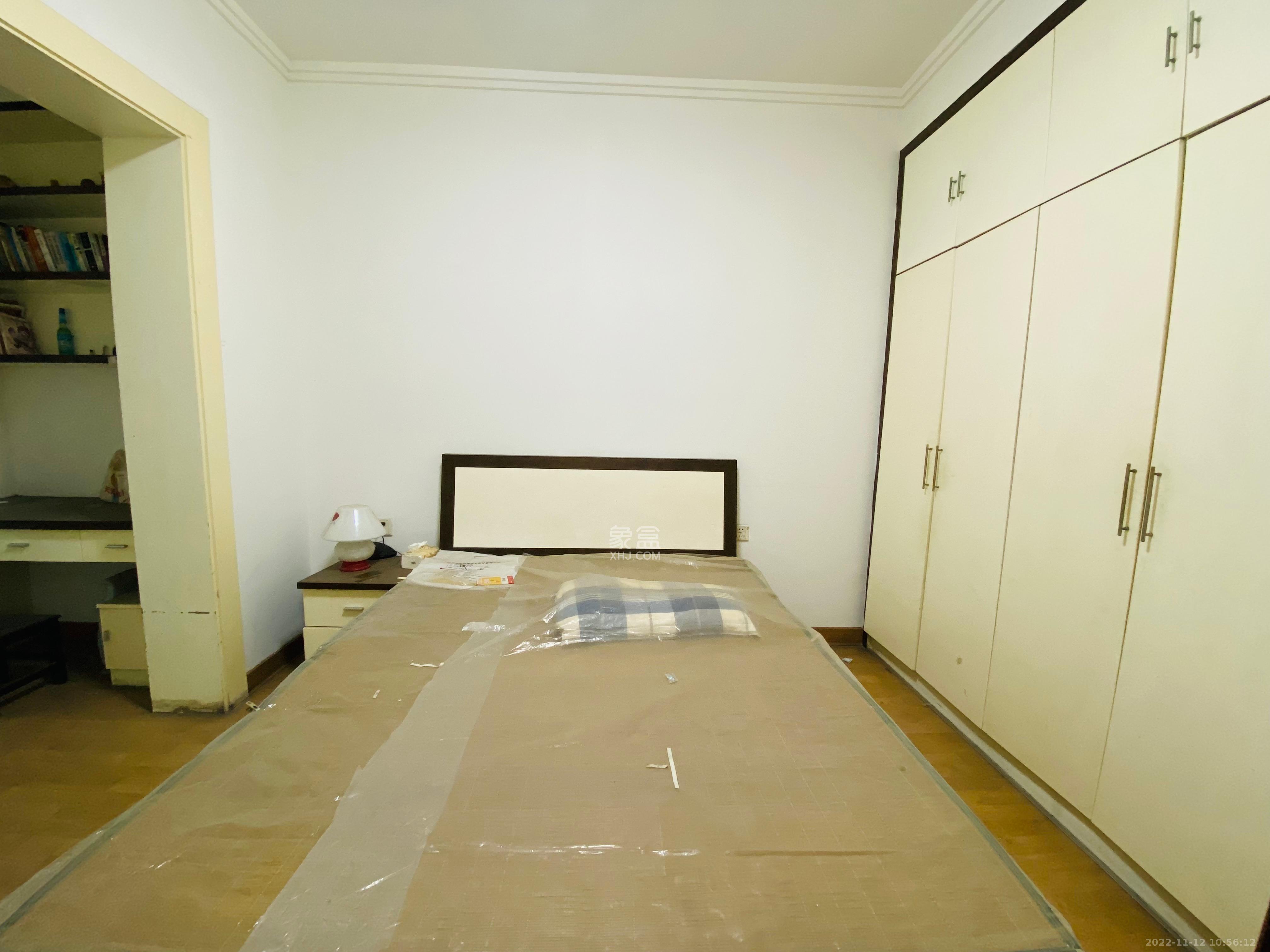 陈家湖小区  3室2厅1卫    2200.0元/月室内图