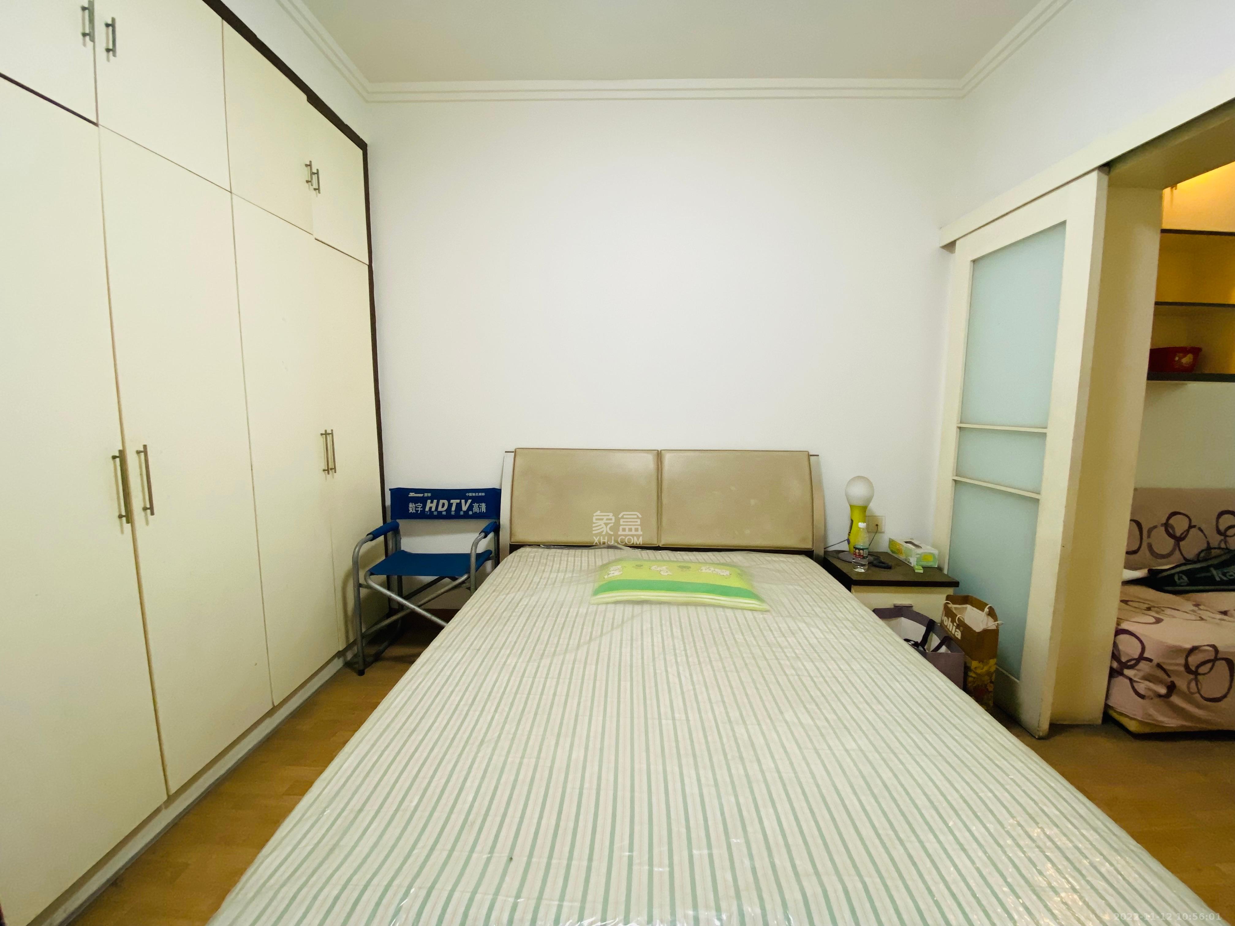 陈家湖小区  3室2厅1卫    2200.0元/月室内图