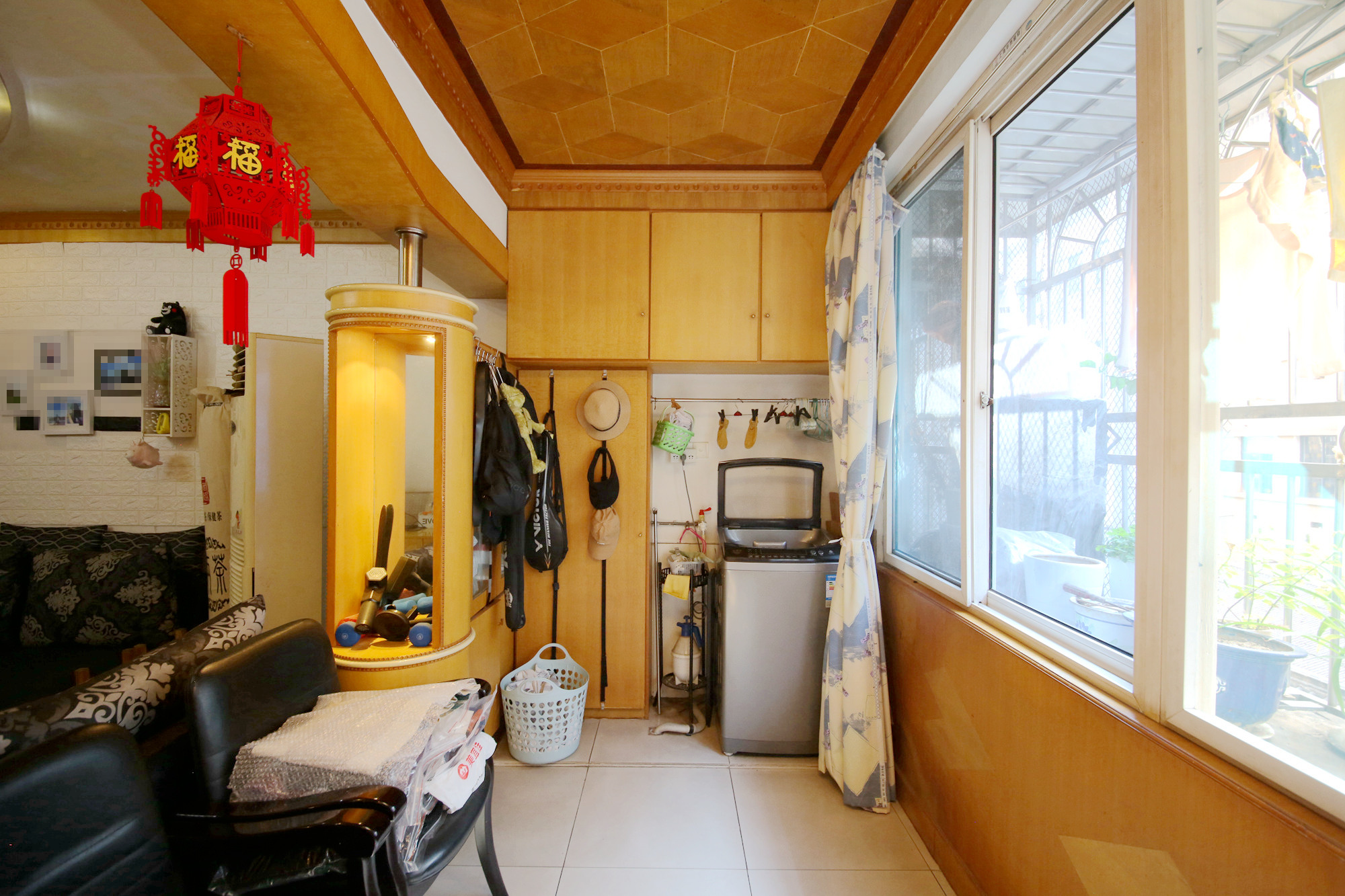 芙蓉区工商局宿舍  3室2厅1卫   95.00万阳台