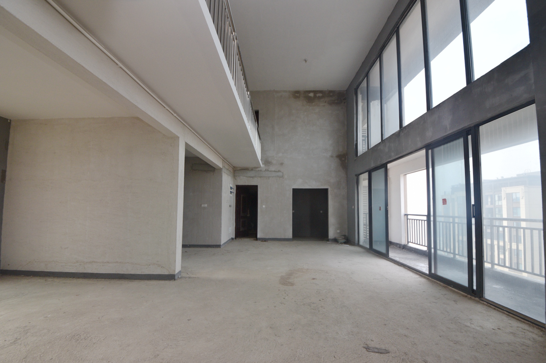 建发中央公园（建发美地）  5室2厅2卫   390.00万