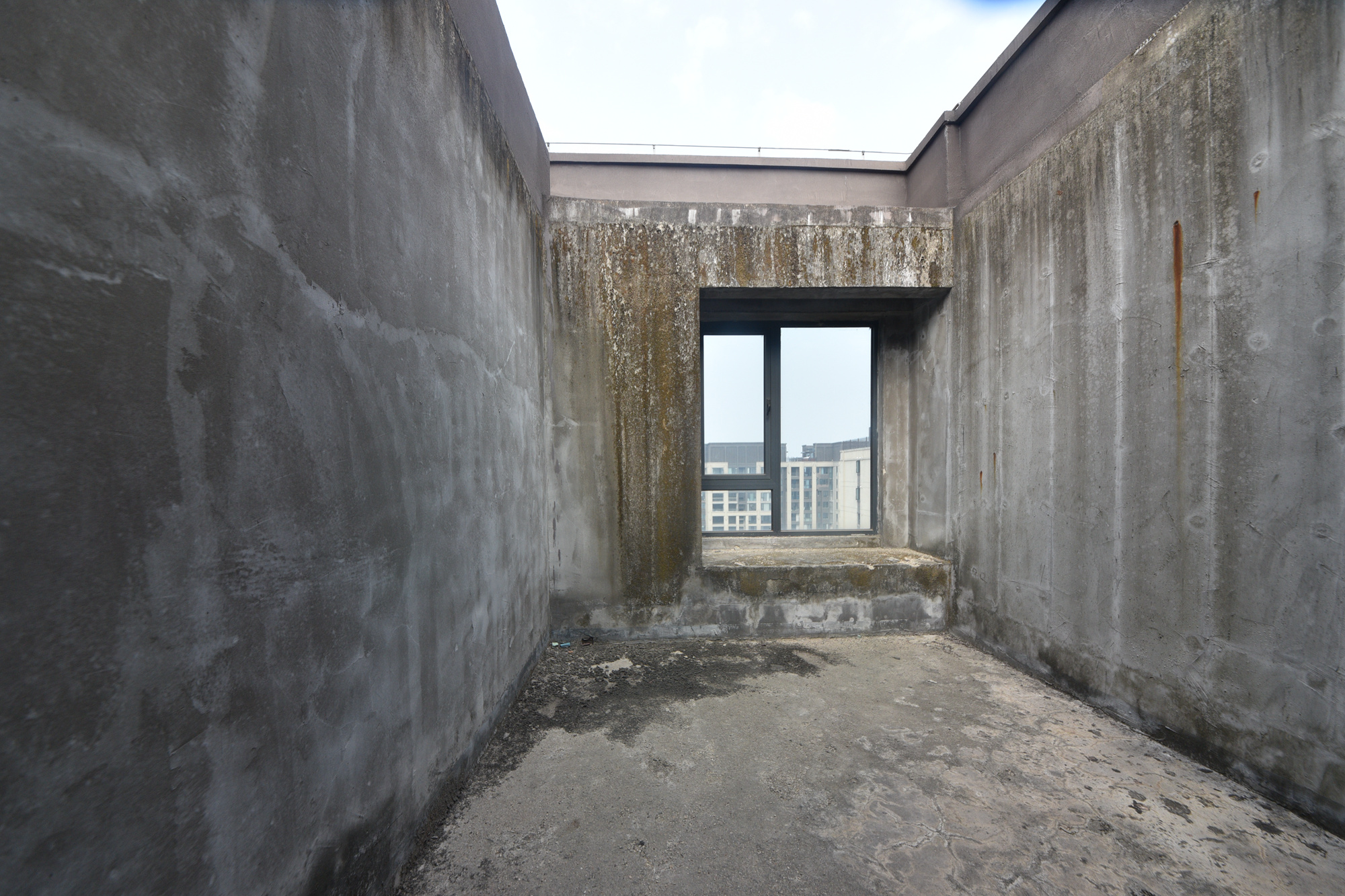 建发中央公园（建发美地）  5室2厅2卫   381.00万其他