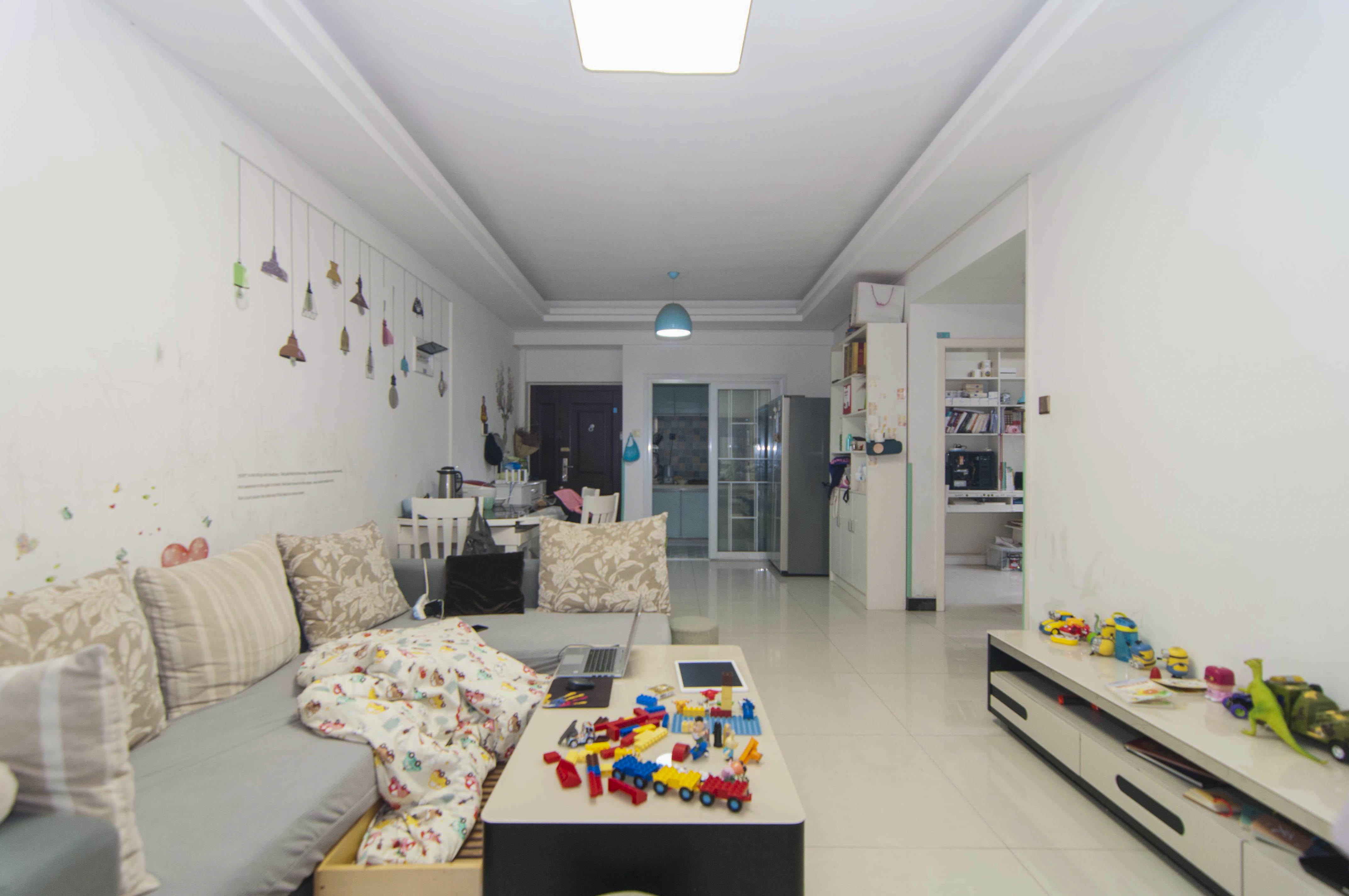 乾城（兴旺乾城）  3室2厅1卫    75.0万客厅