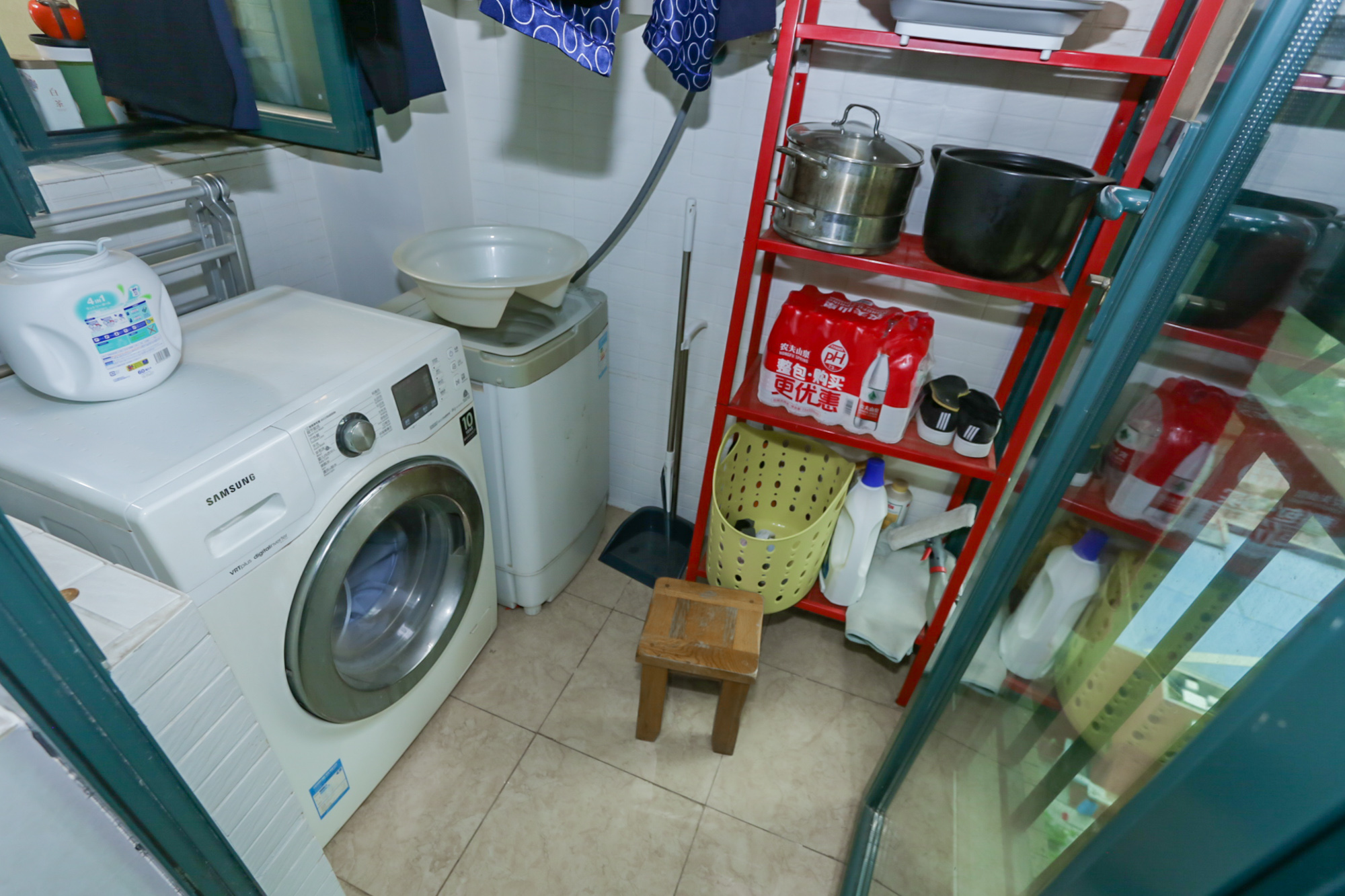 恒大华府  3室2厅1卫   178.80万阳台