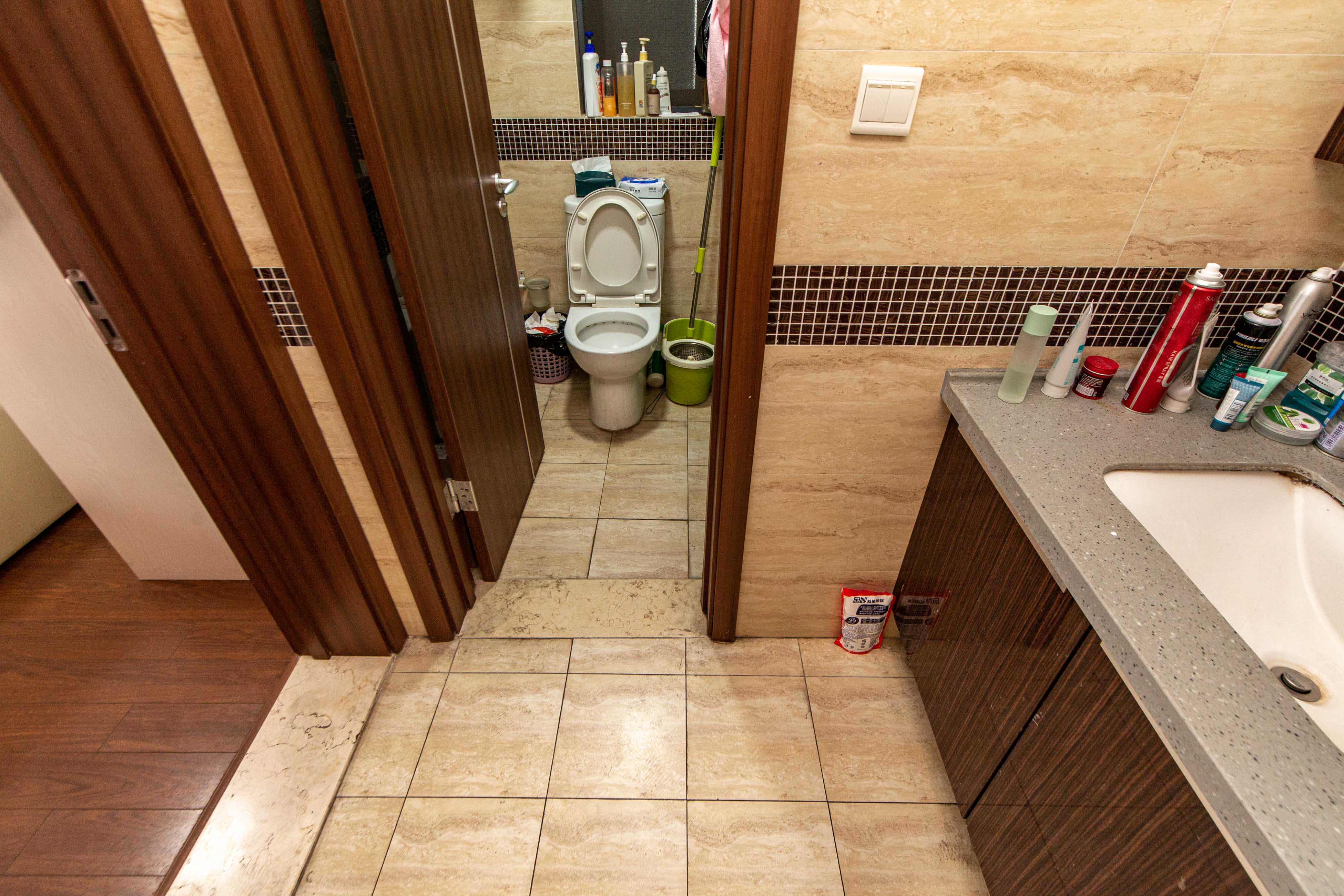 万科金域华府三四期 2室2厅1卫 90.0万 万科金域华府三四期 2室2厅1卫 90.0万卫生间