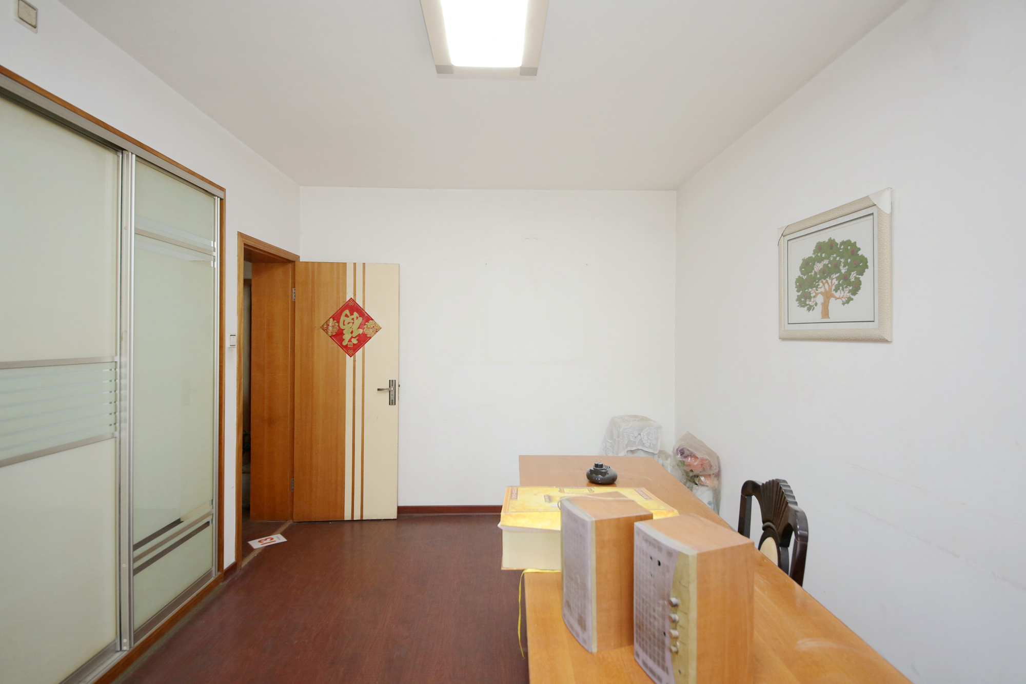 芙蓉苑  6室2厅3卫   182.00万卧室