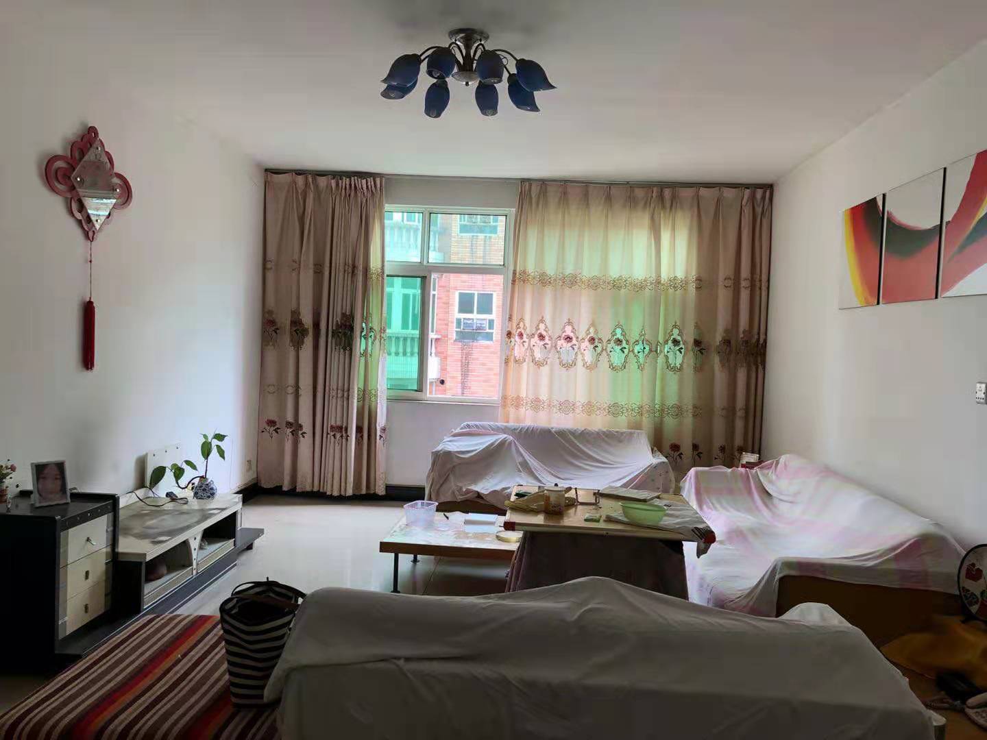 湘银小区  3室2厅2卫    35.8万 湘银小区  3室2厅2卫    35.8万