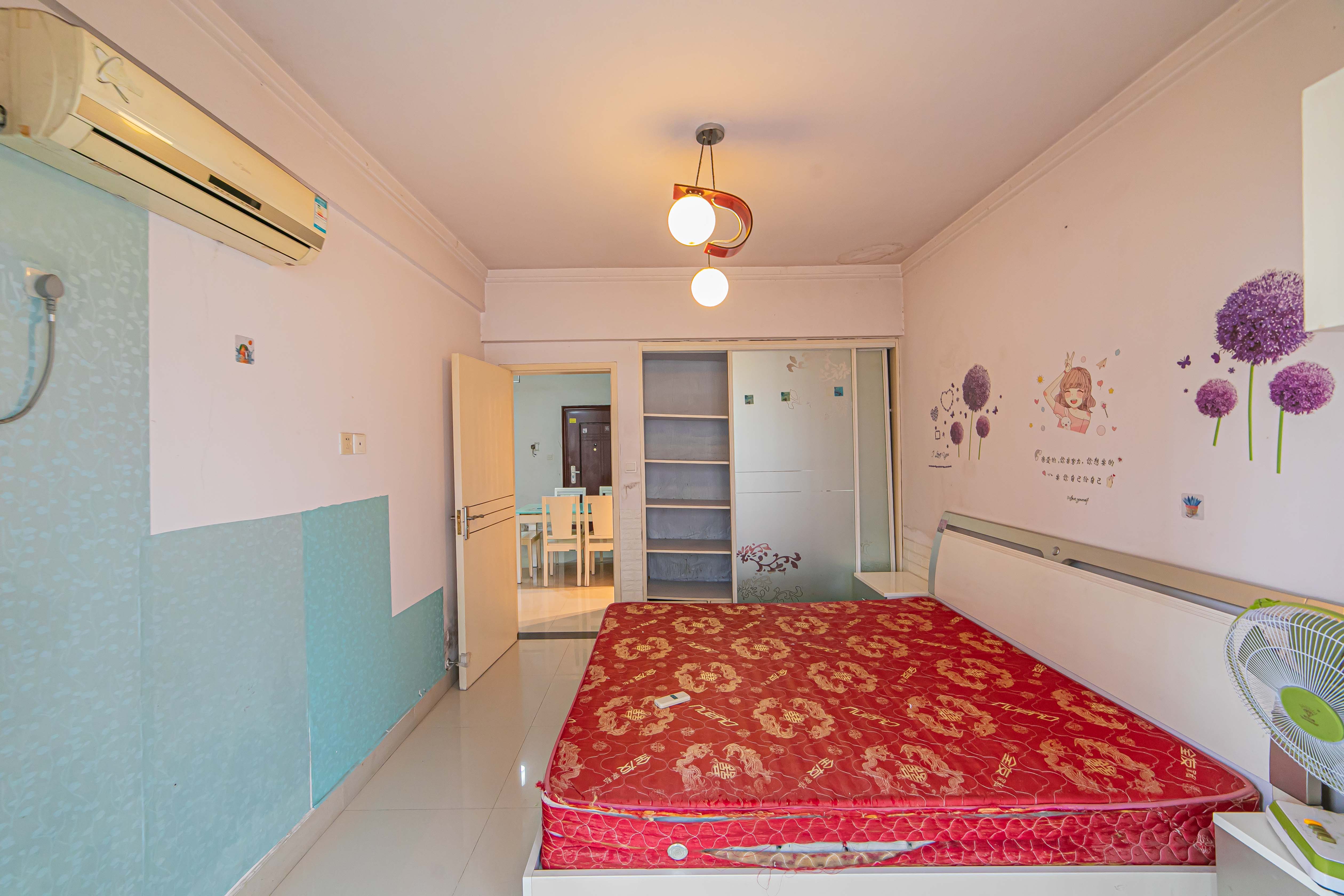 彩都公寓 2室1厅1卫 43.80万 彩都公寓 2室1厅1卫 43.80万卧室