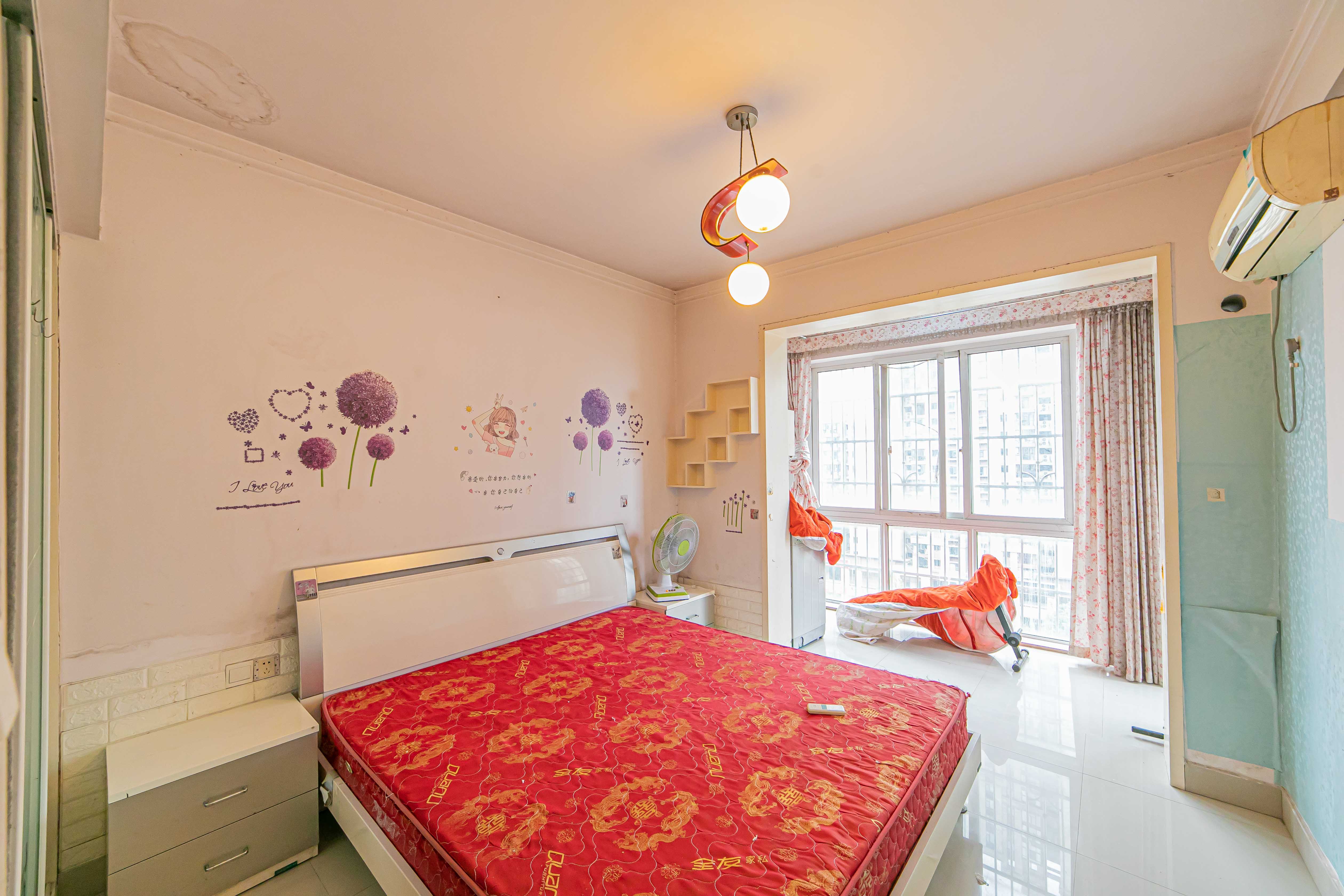 彩都公寓 2室1厅1卫 43.80万 彩都公寓 2室1厅1卫 43.80万卧室