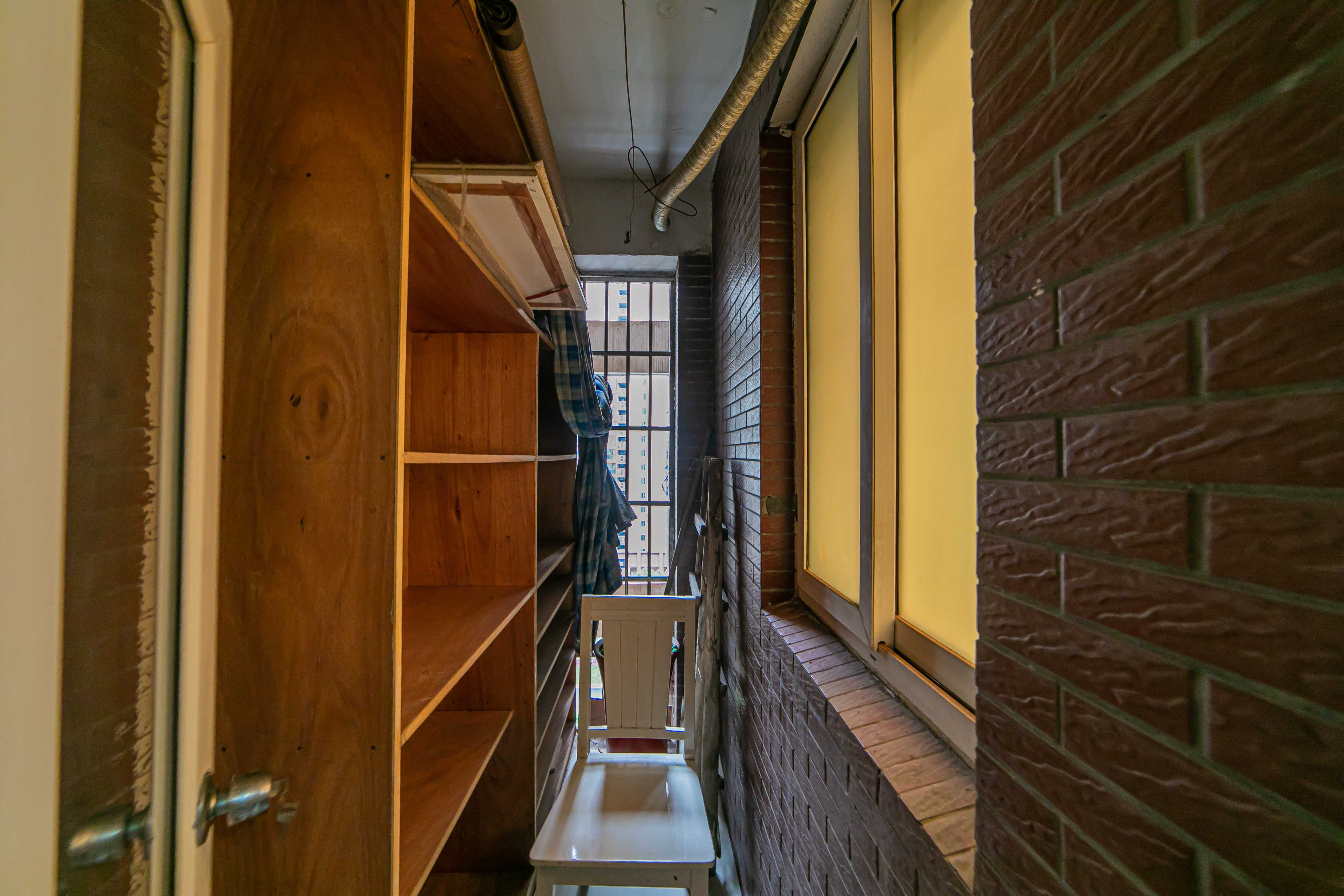 彩都公寓 2室1厅1卫 43.80万 彩都公寓 2室1厅1卫 43.80万阳台