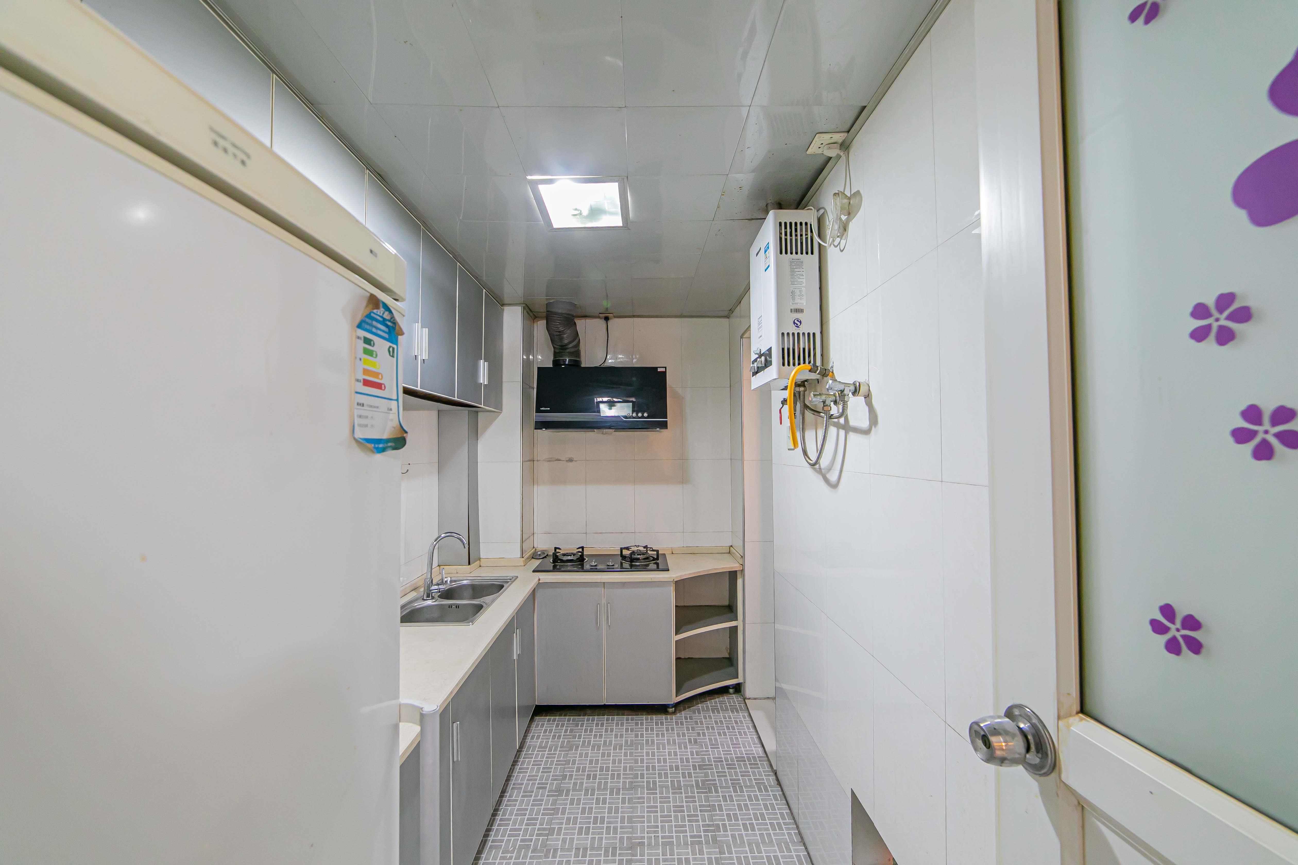 彩都公寓 2室1厅1卫 43.80万 彩都公寓 2室1厅1卫 43.80万厨房