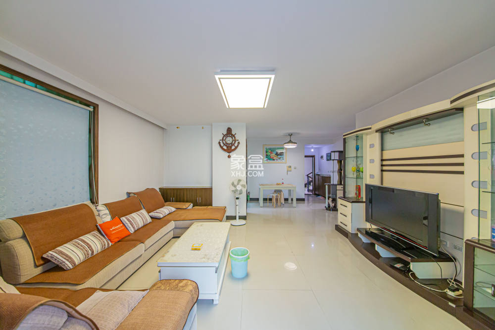 柠檬丽都  3室2厅2卫    103.8万