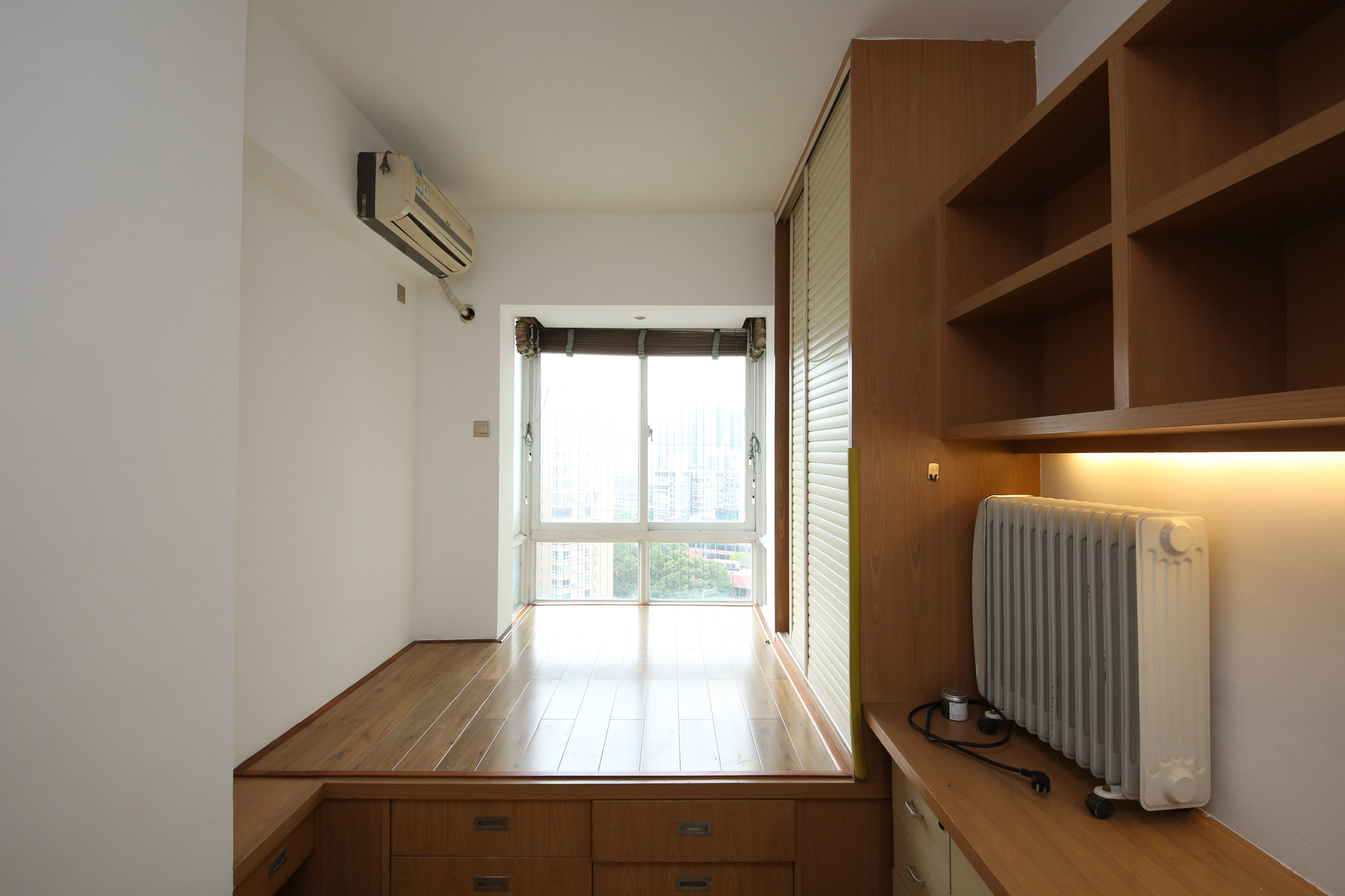 东门壹号家园  2室2厅1卫    85.0万卧室