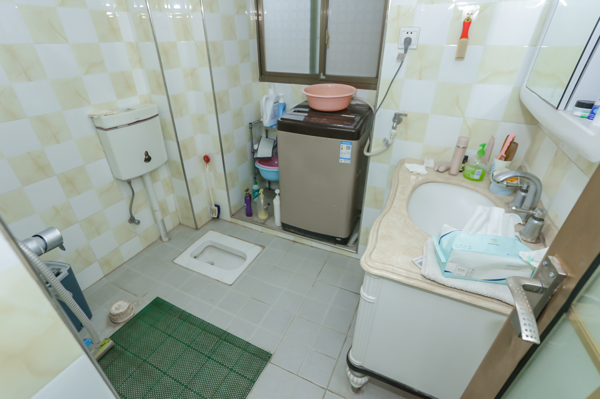 美丽四合院  3室2厅2卫    67.95万卫生间