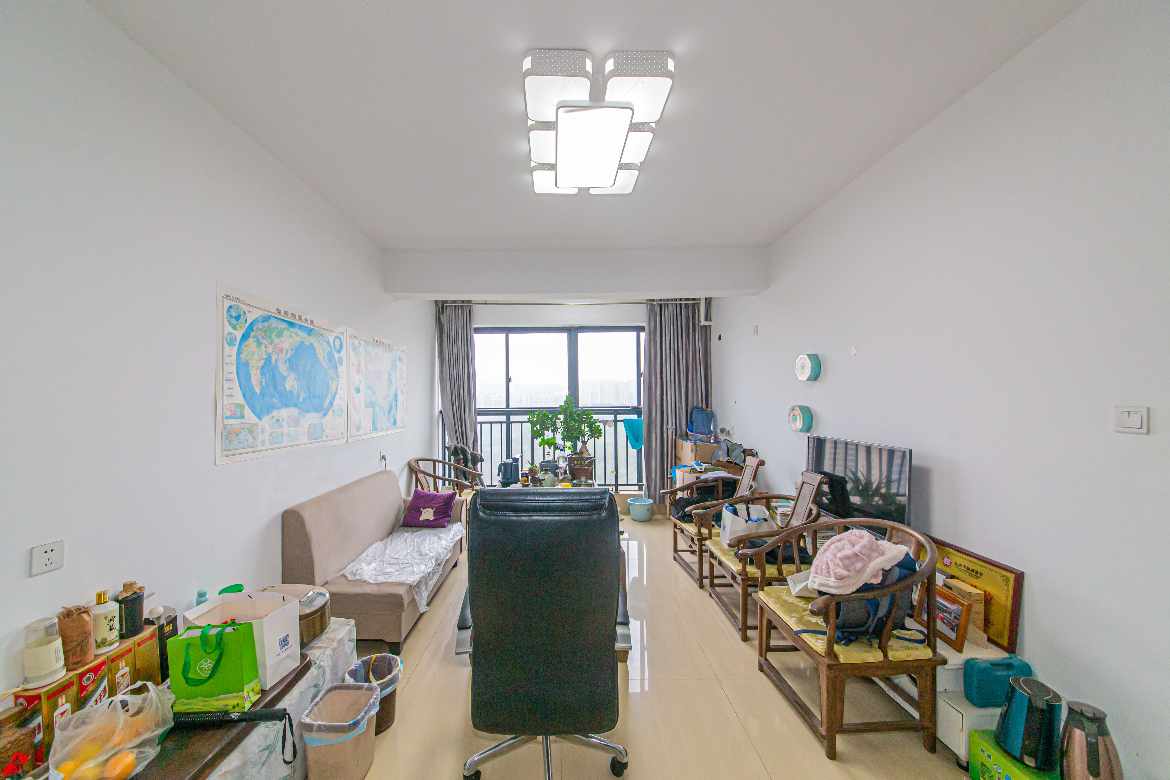 香芙嘉园(广铁湘府嘉园) 2室2厅1卫 65.0万 香芙嘉园(广铁湘府嘉园) 2室2厅1卫 65.0万客厅