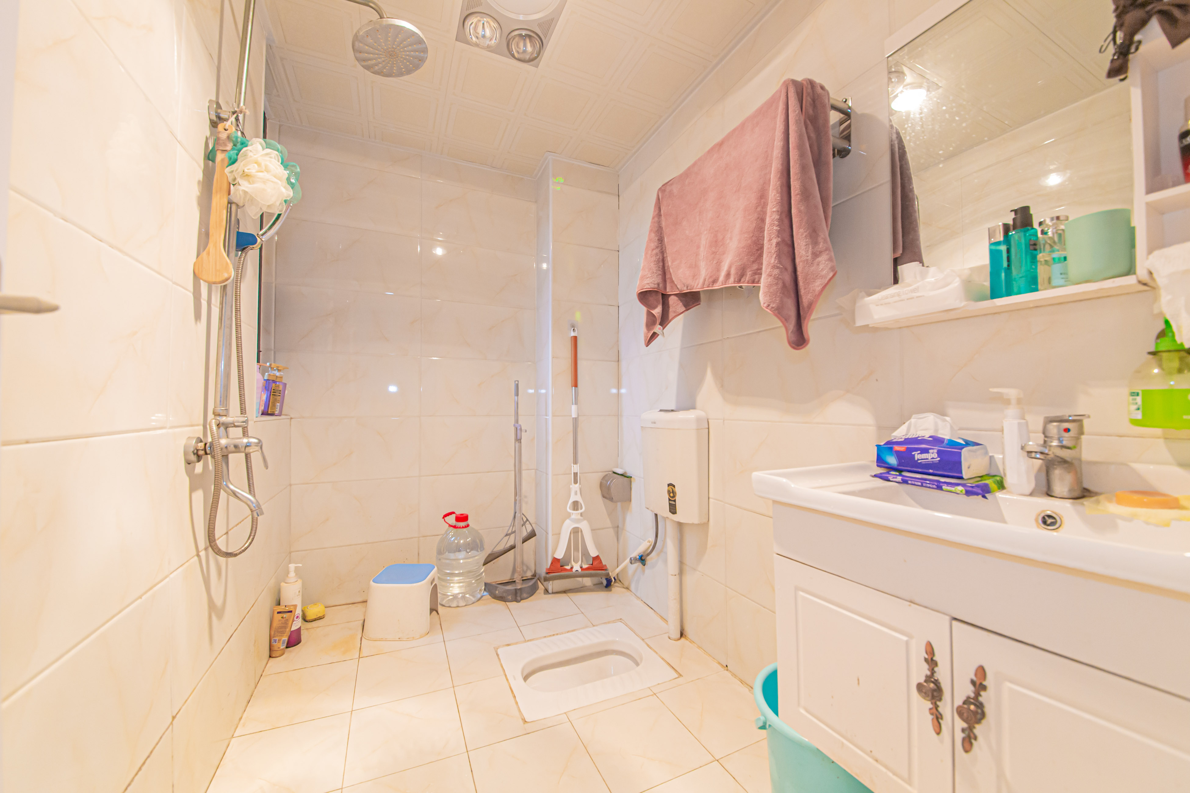 香芙嘉园(广铁湘府嘉园) 2室2厅1卫 65.0万 香芙嘉园(广铁湘府嘉园) 2室2厅1卫 65.0万卫生间