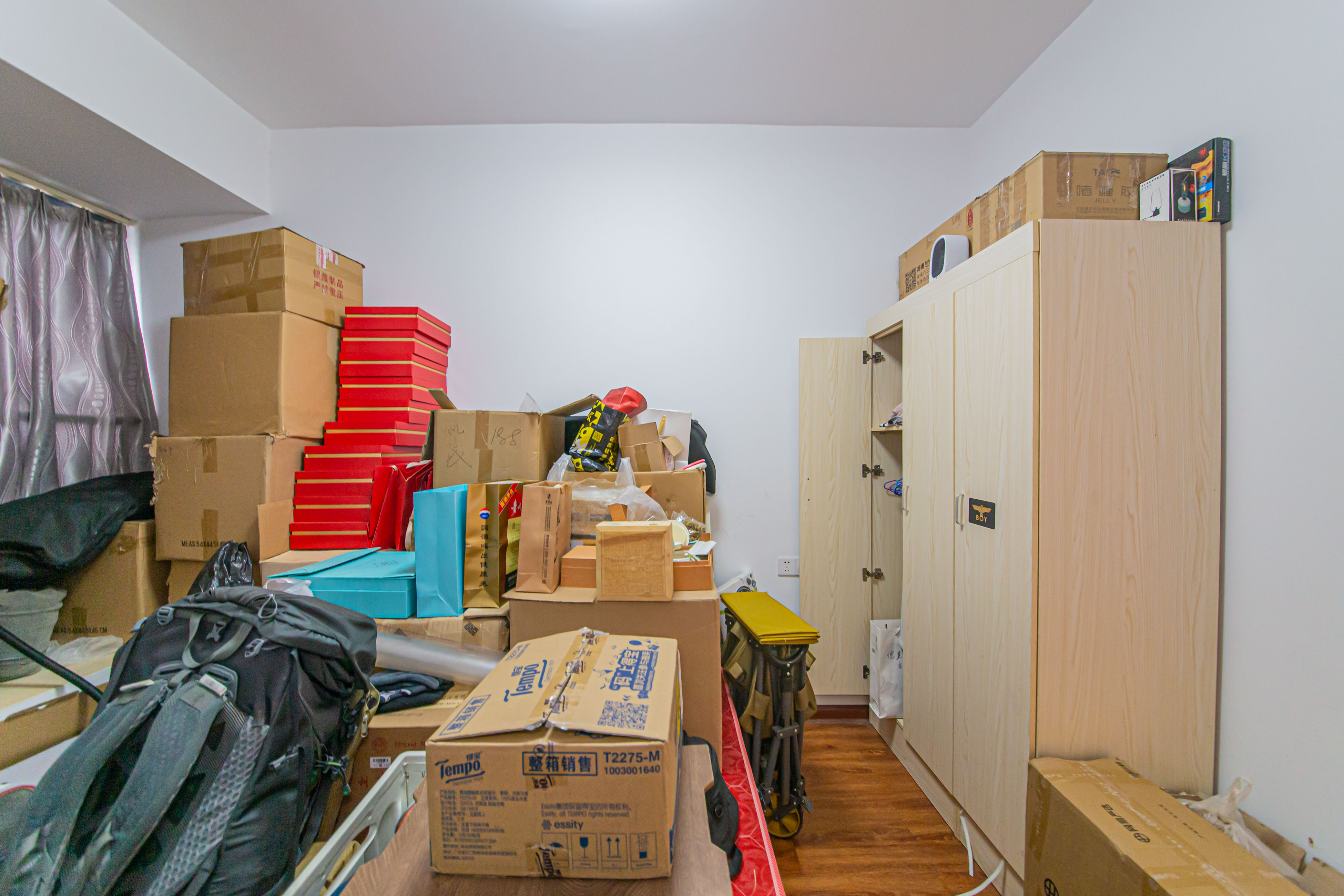 香芙嘉园(广铁湘府嘉园) 2室2厅1卫 65.0万 香芙嘉园(广铁湘府嘉园) 2室2厅1卫 65.0万卧室