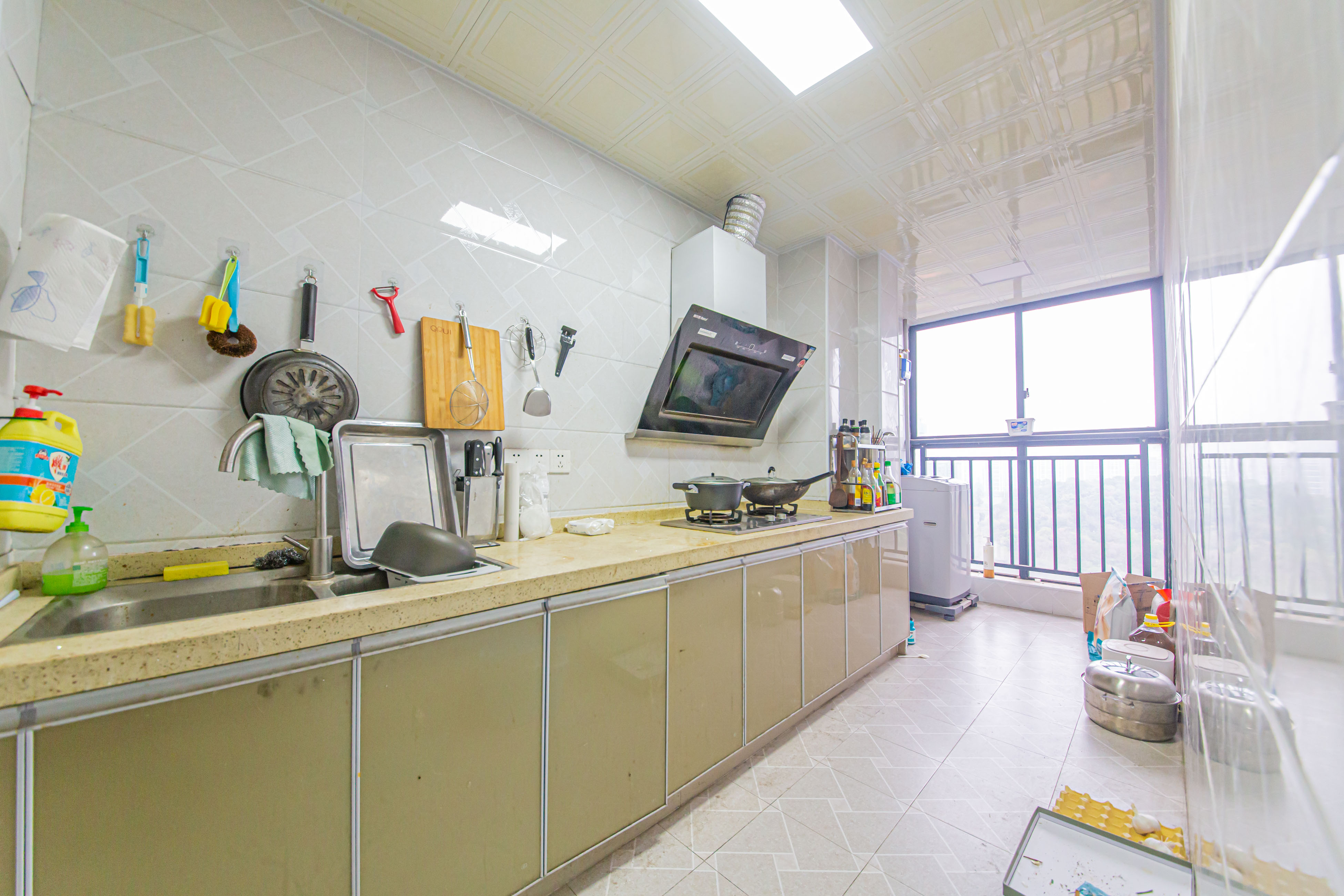 香芙嘉园(广铁湘府嘉园) 2室2厅1卫 65.0万 香芙嘉园(广铁湘府嘉园) 2室2厅1卫 65.0万厨房