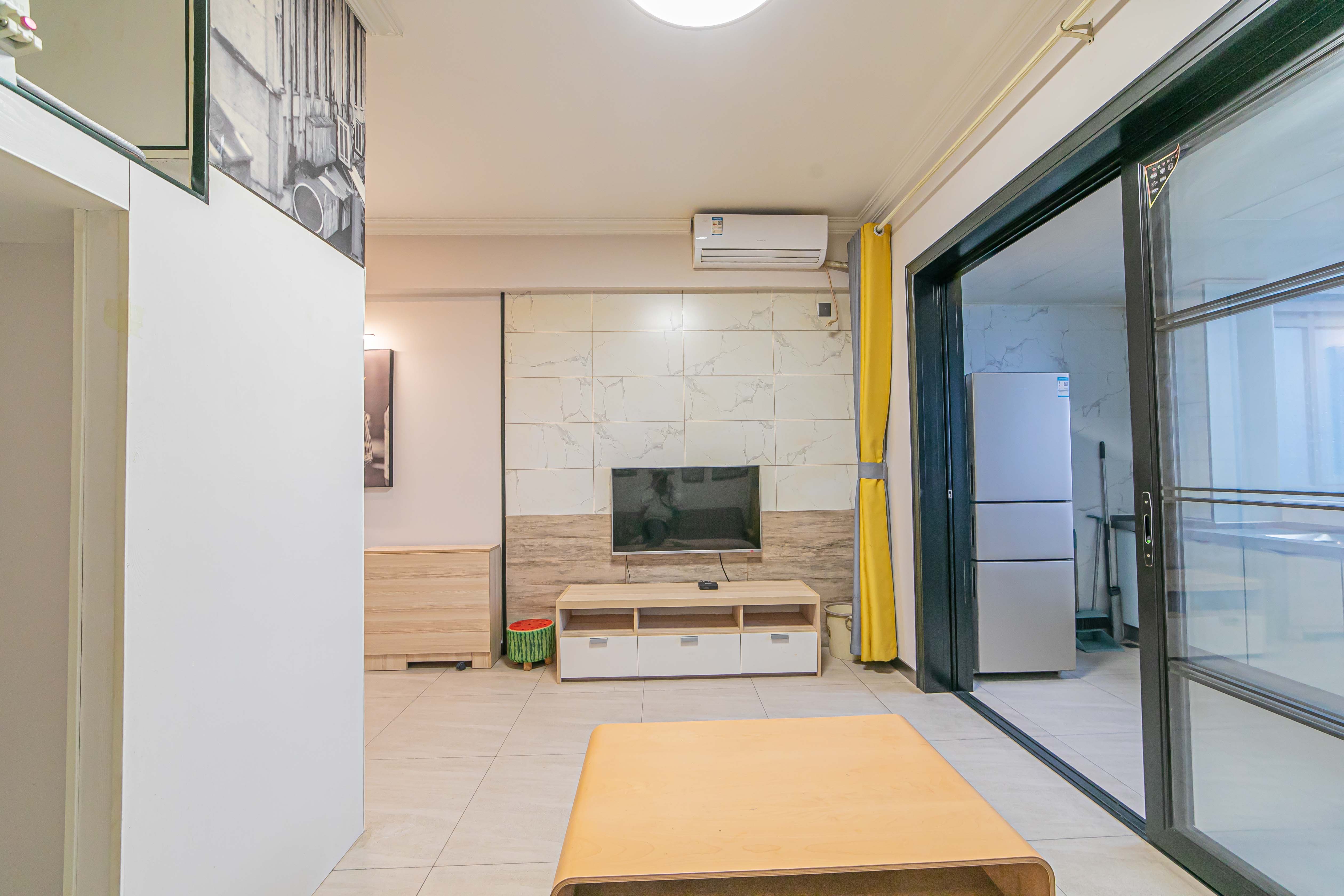 未来漫城 1室1厅1卫 43.80万 未来漫城 1室1厅1卫 43.80万客厅