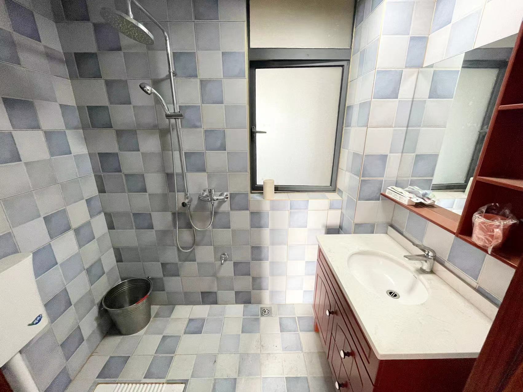 壹品熙园  4室3厅2卫    145.0万 壹品熙园  4室3厅2卫    145.0万室内图