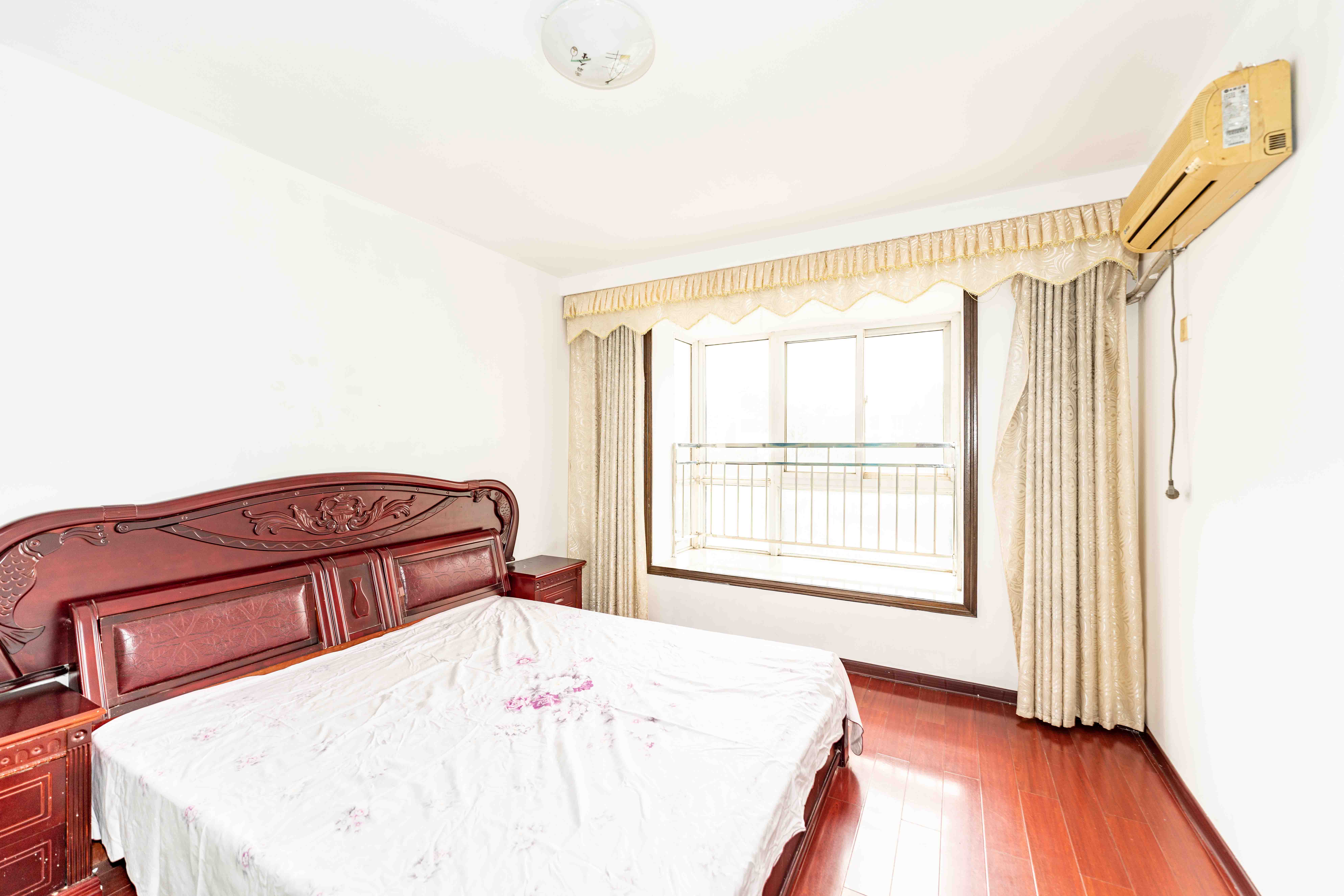 凯富嘉园  2室2厅1卫    51.0万卧室