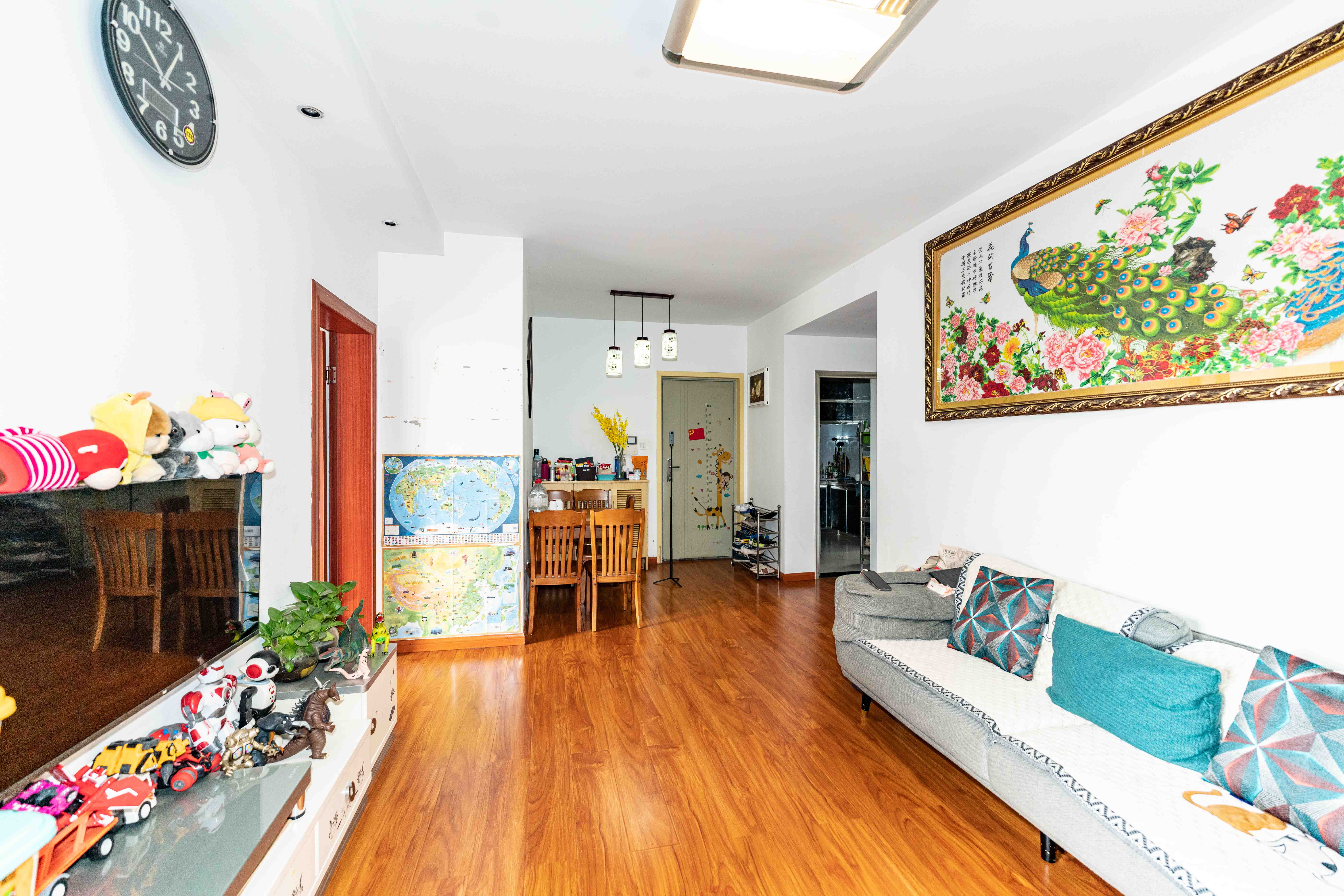 怡海星城  2室2厅1卫    55.0万客厅