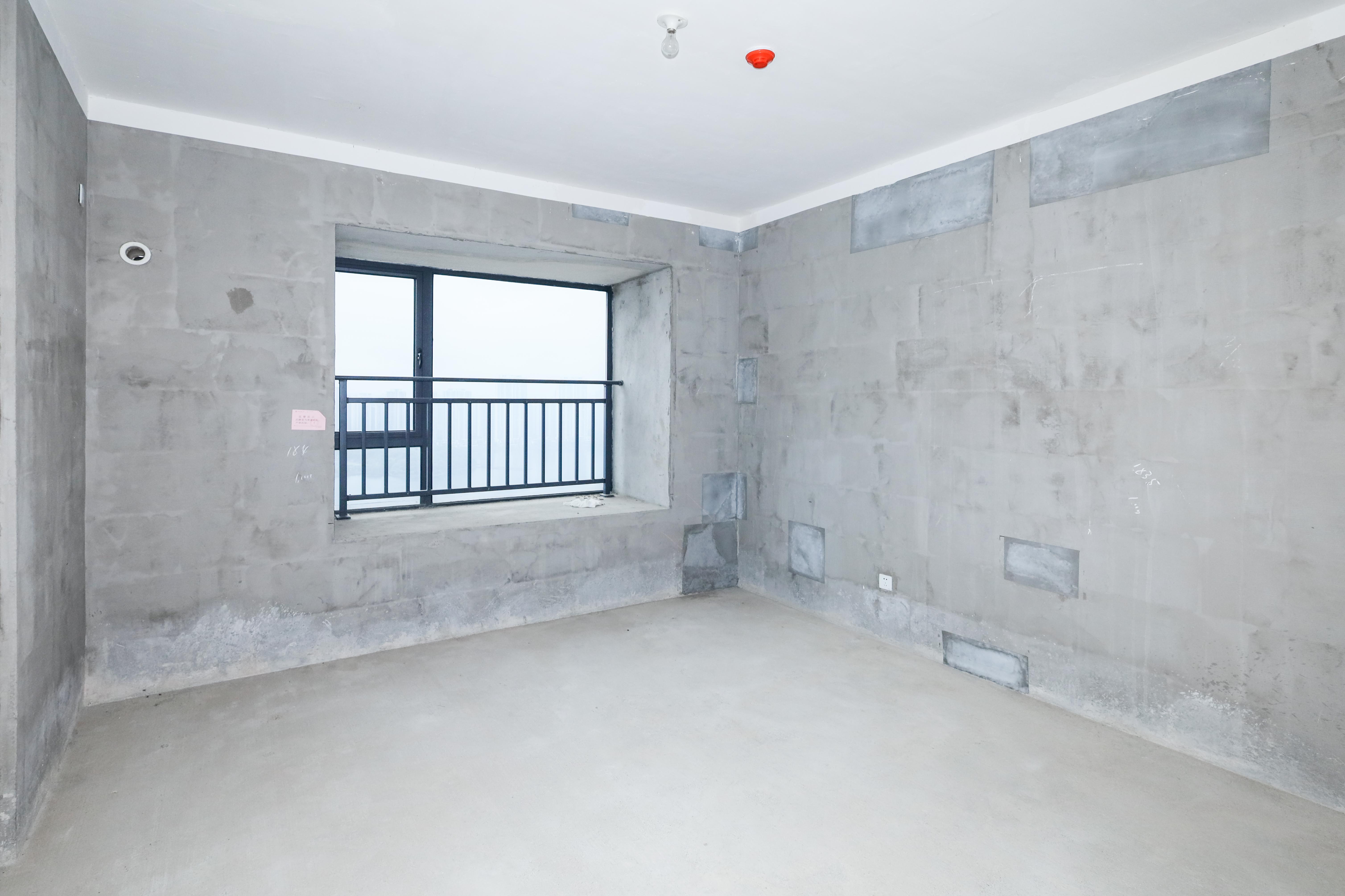 中建梅溪湖中心  4室2厅2卫    250.0万卧室