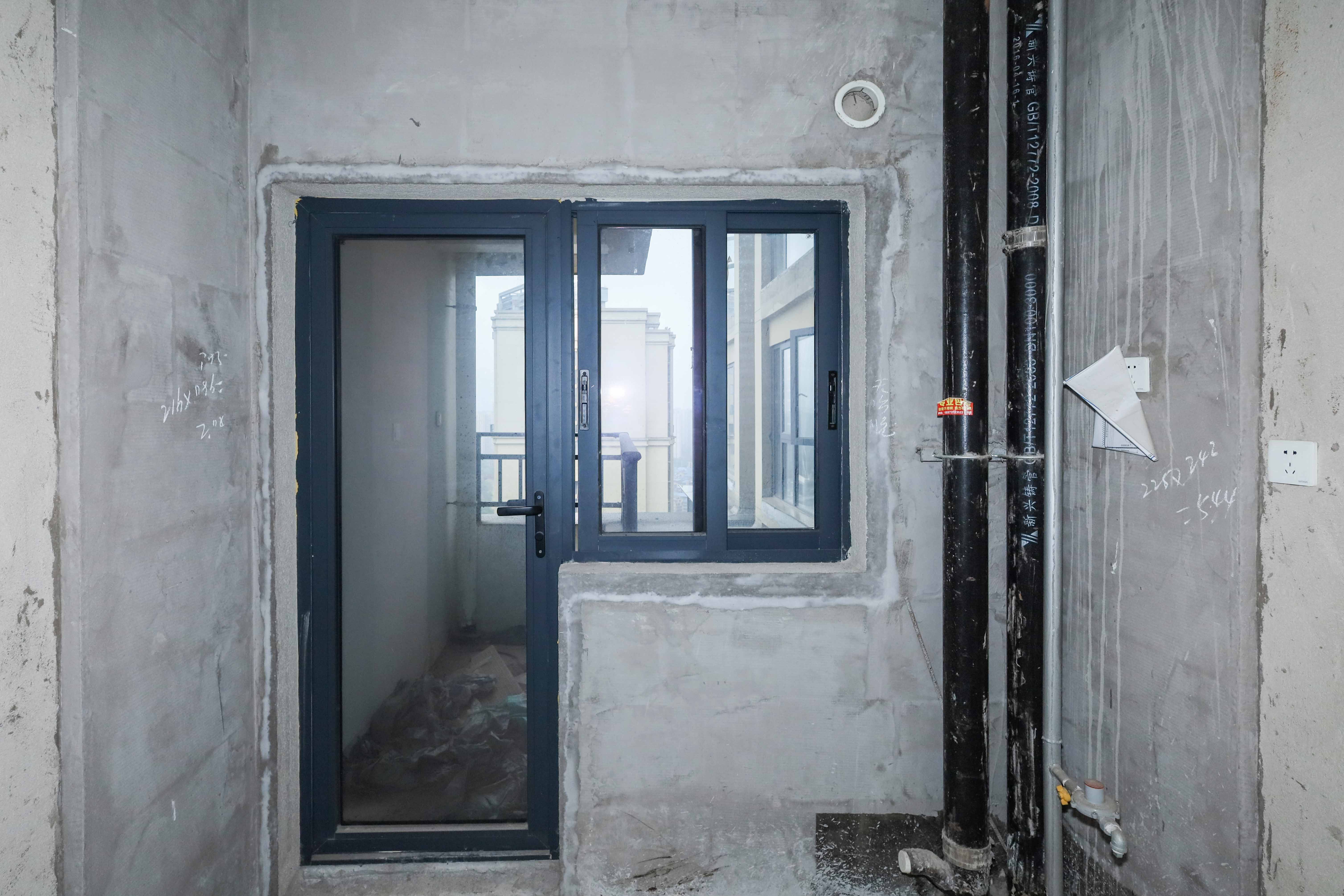 中建梅溪湖中心  4室2厅2卫    250.0万厨房