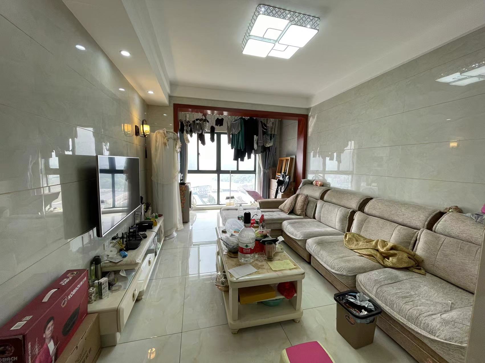 提香蓝岸 3室2厅1卫 55.0万 提香蓝岸 3室2厅1卫 55.0万室内图