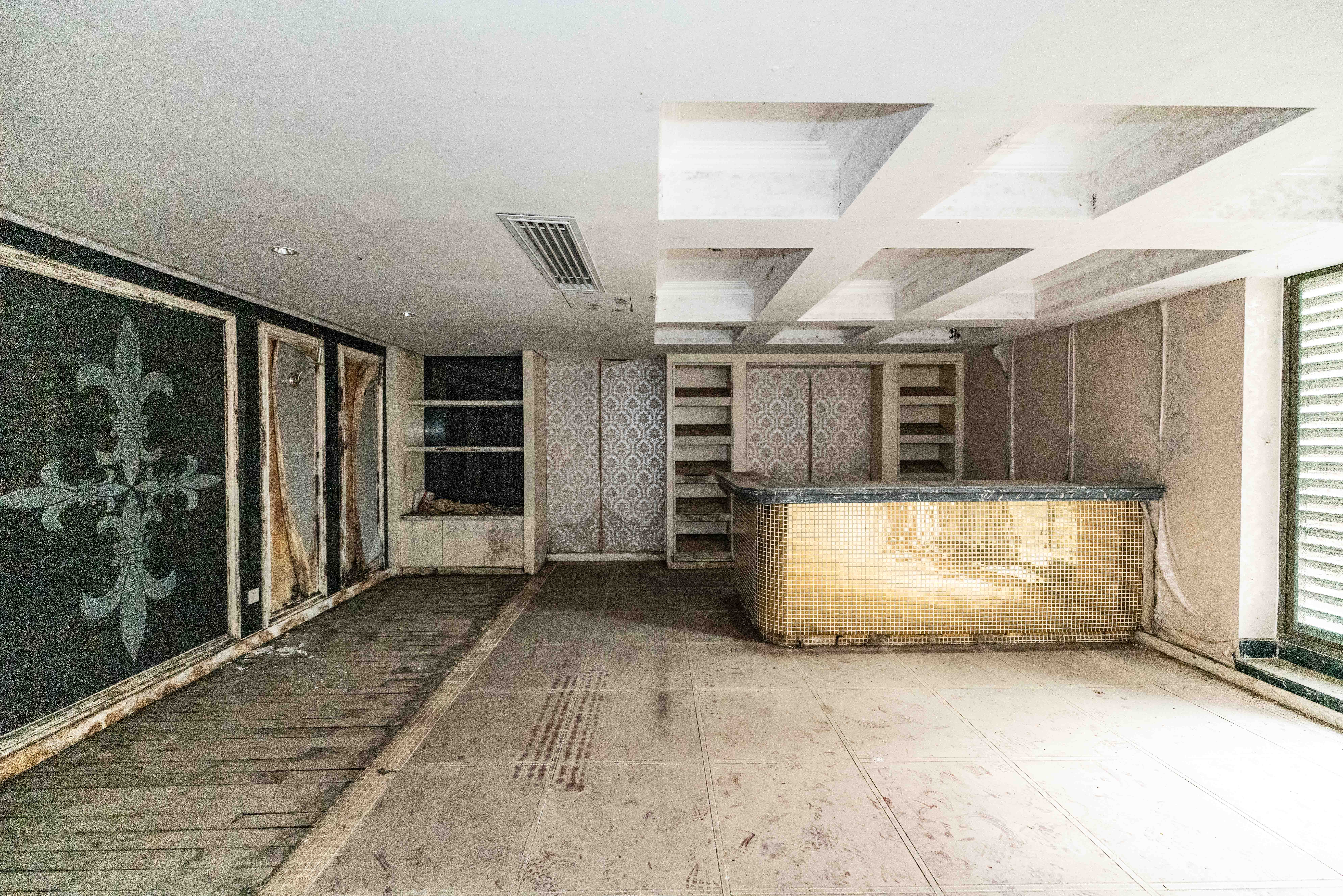 佳兆业水岸新都  6室6厅6卫   430.00万客厅