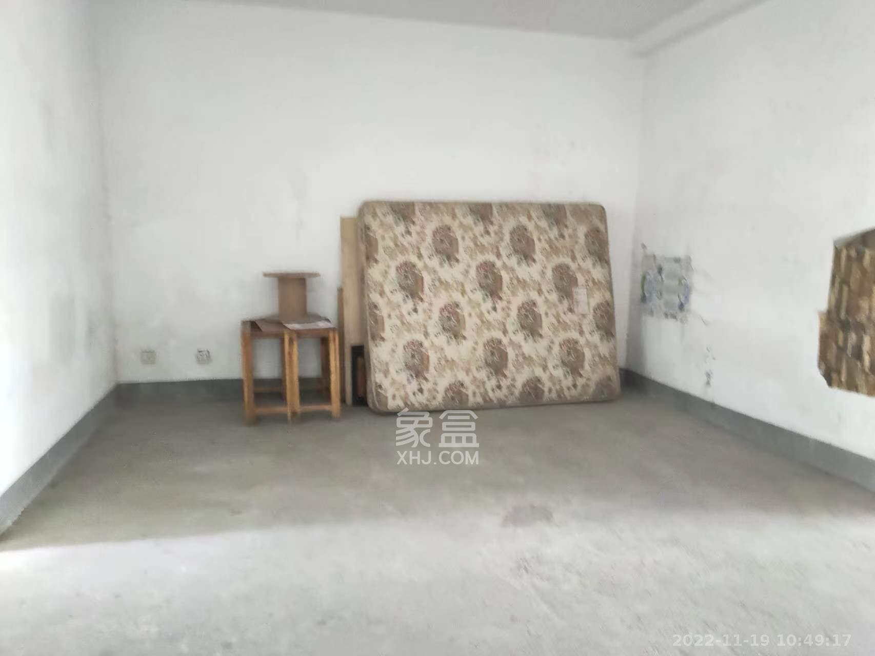 中南汽车世界  3室2厅1卫   1100.00元/月室内图