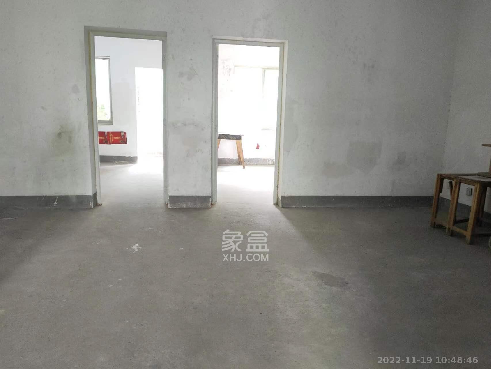 中南汽车世界  3室2厅1卫   1100.00元/月室内图