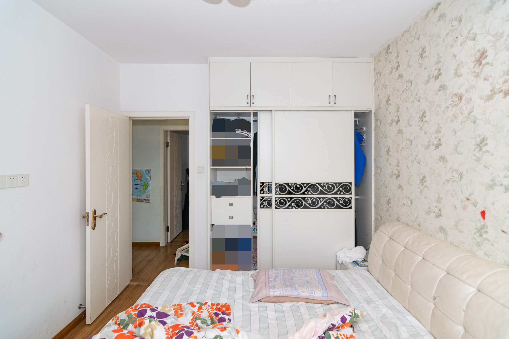 勤诚达新界 3室2厅1卫 98.3万 勤诚达新界 3室2厅1卫 98.3万卧室