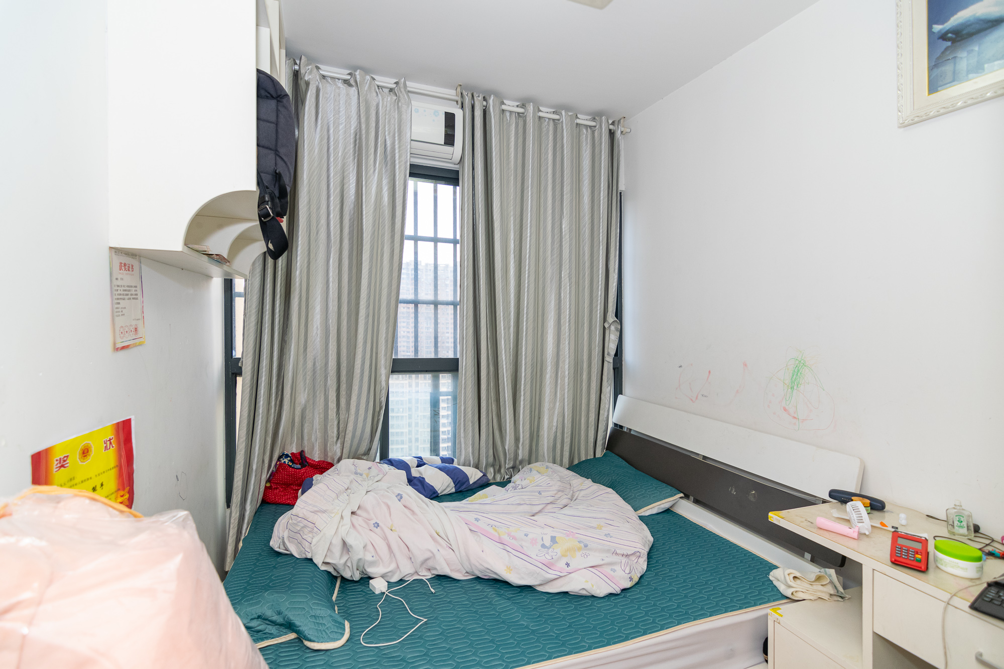 勤诚达新界 3室2厅1卫 98.3万 勤诚达新界 3室2厅1卫 98.3万卧室