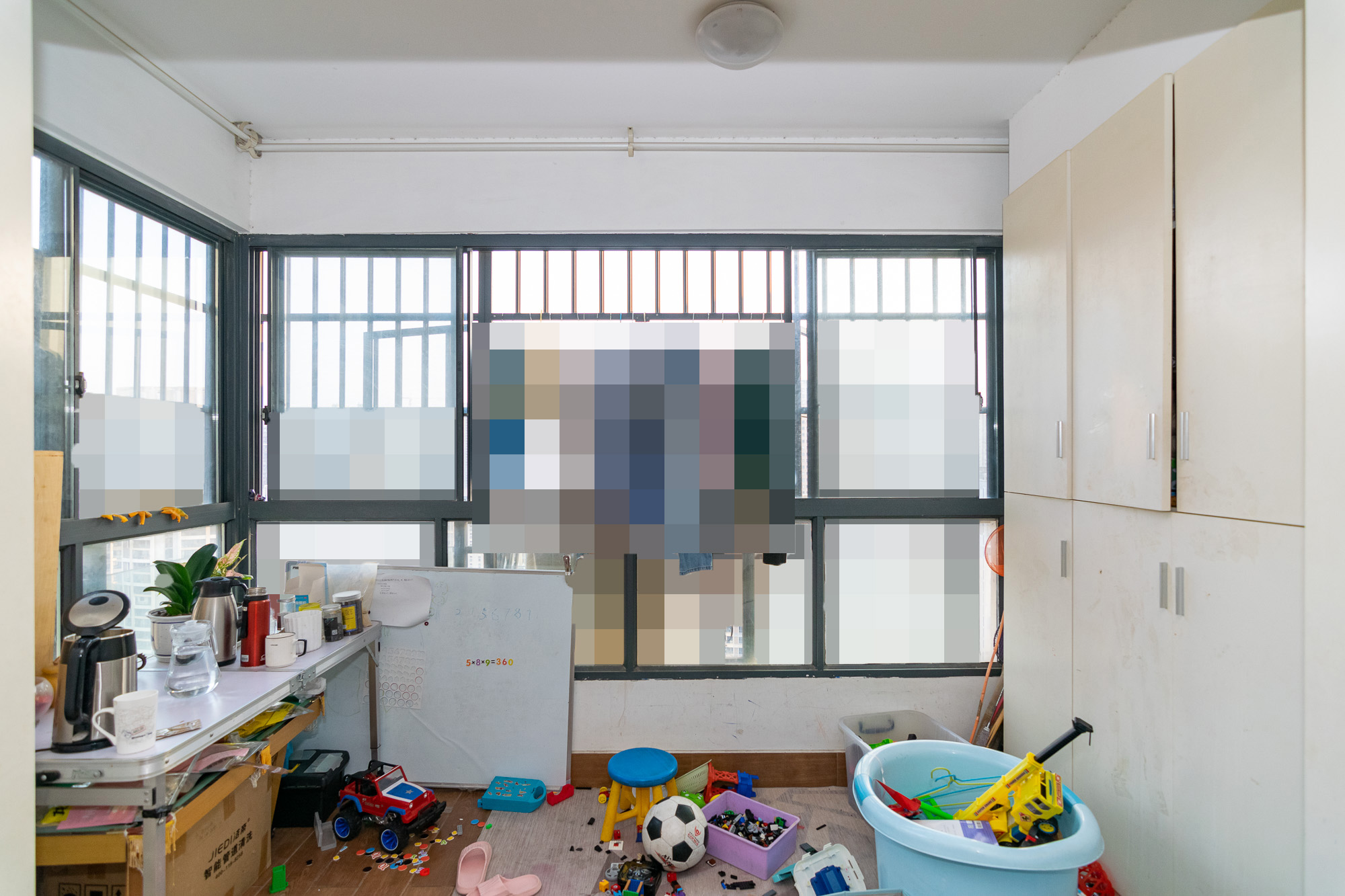 勤诚达新界 3室2厅1卫 98.3万 勤诚达新界 3室2厅1卫 98.3万阳台