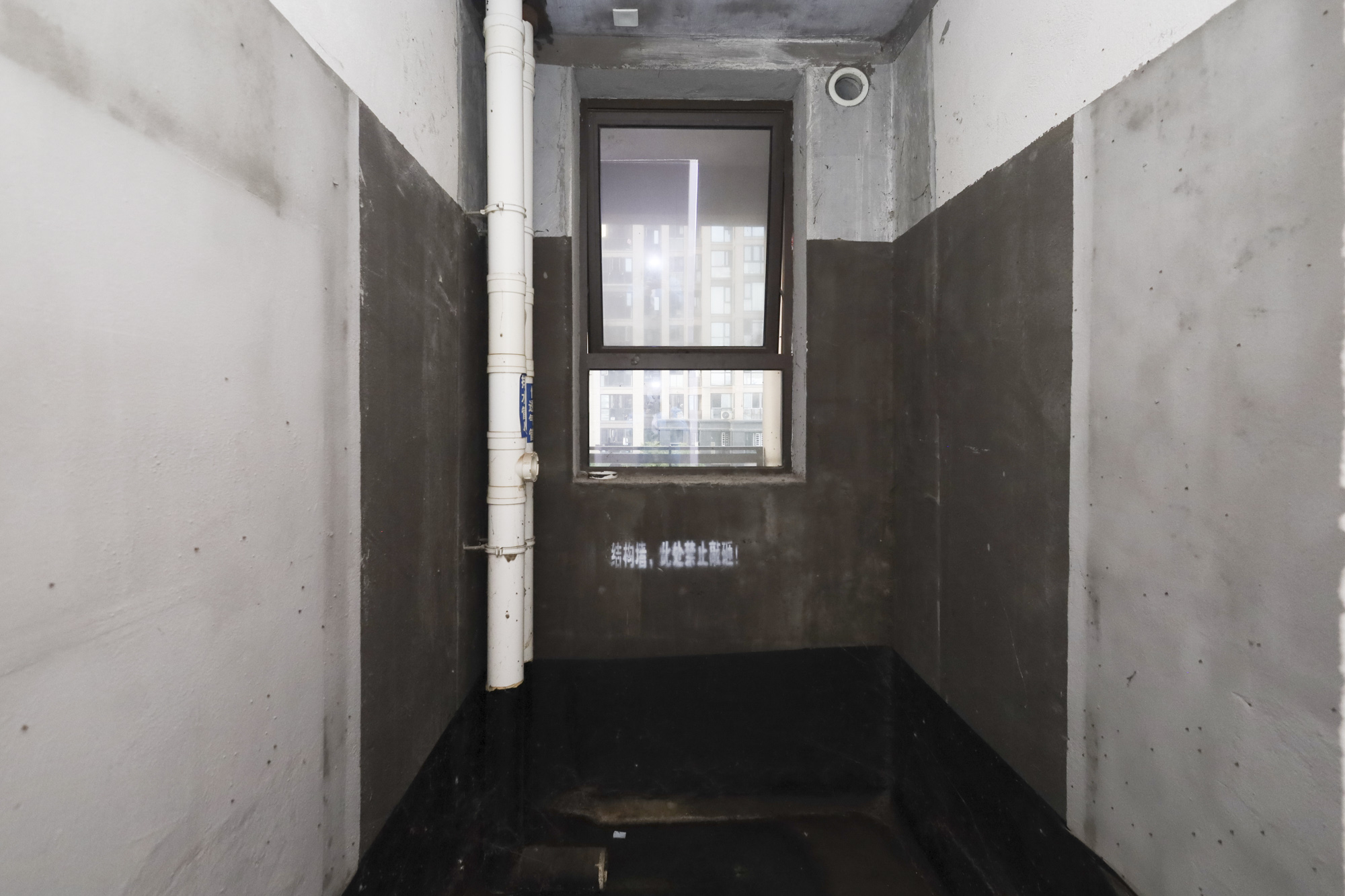 世茂外滩里(世茂铂翠湾三期)  4室2厅2卫    502.0万 世茂外滩里(世茂铂翠湾三期)  4室2厅2卫    502.0万卫生间