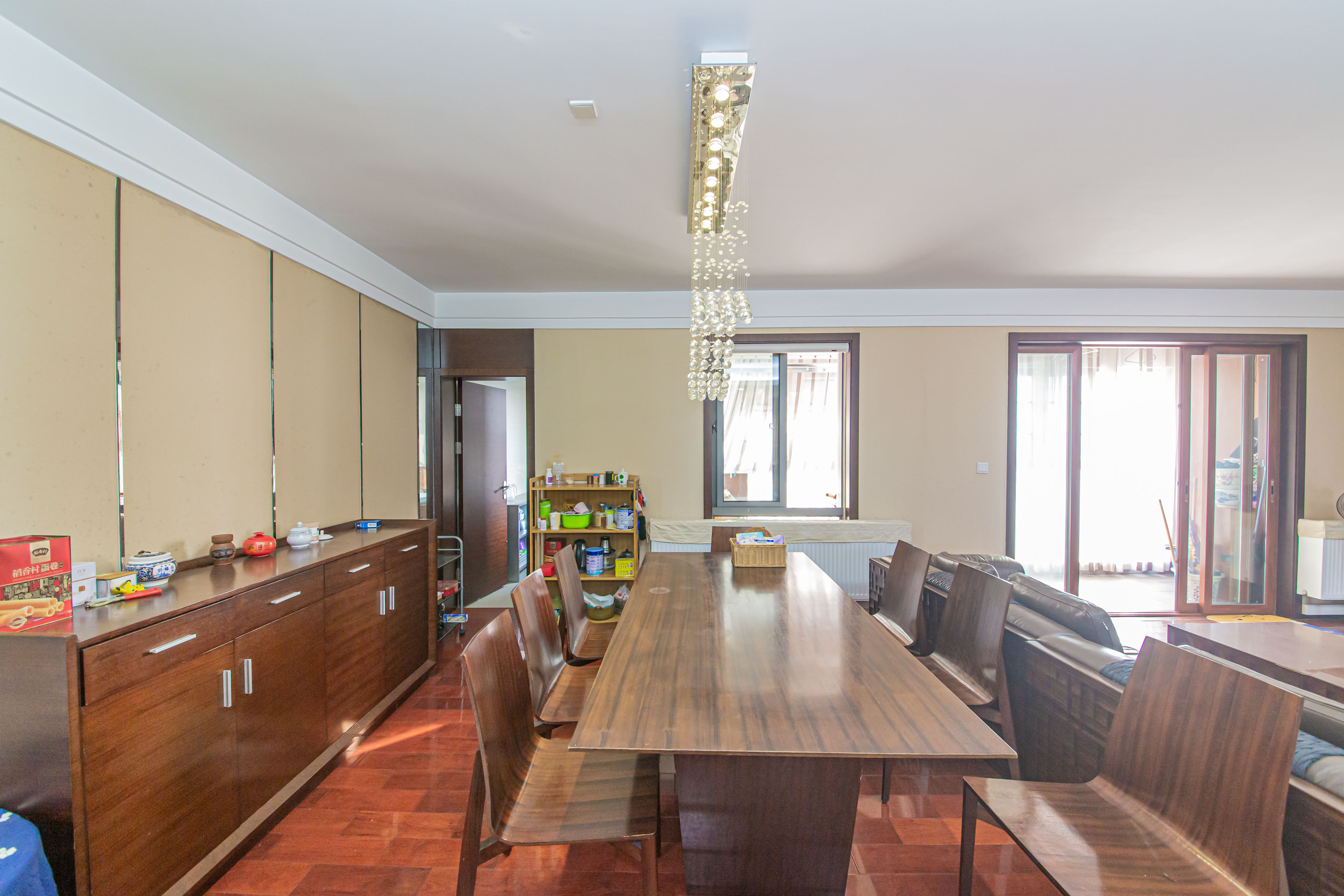 鑫远御文台一期  4室2厅2卫    165.0万客厅