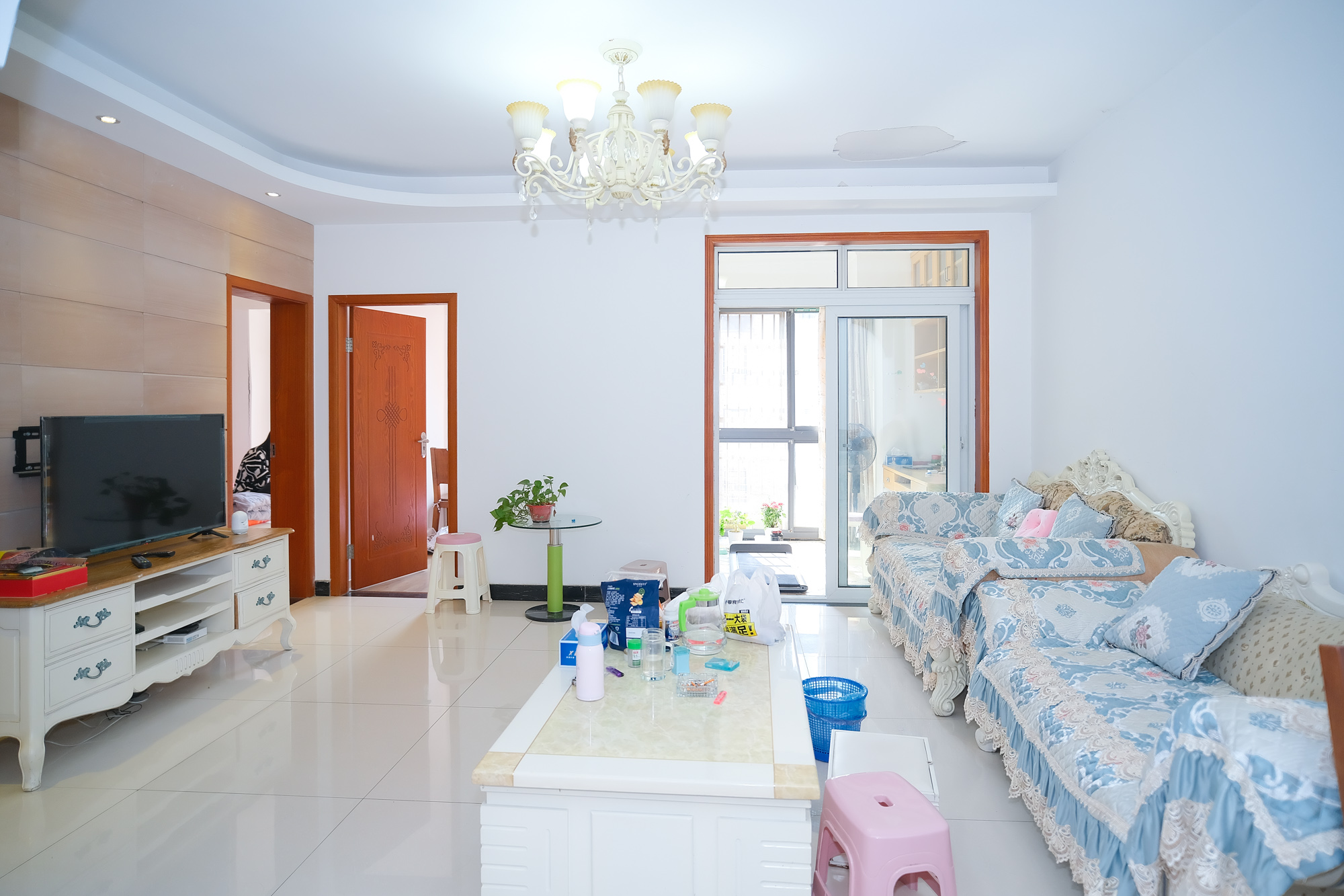 山水湾  3室2厅1卫    58.0万 山水湾  3室2厅1卫    58.0万客厅