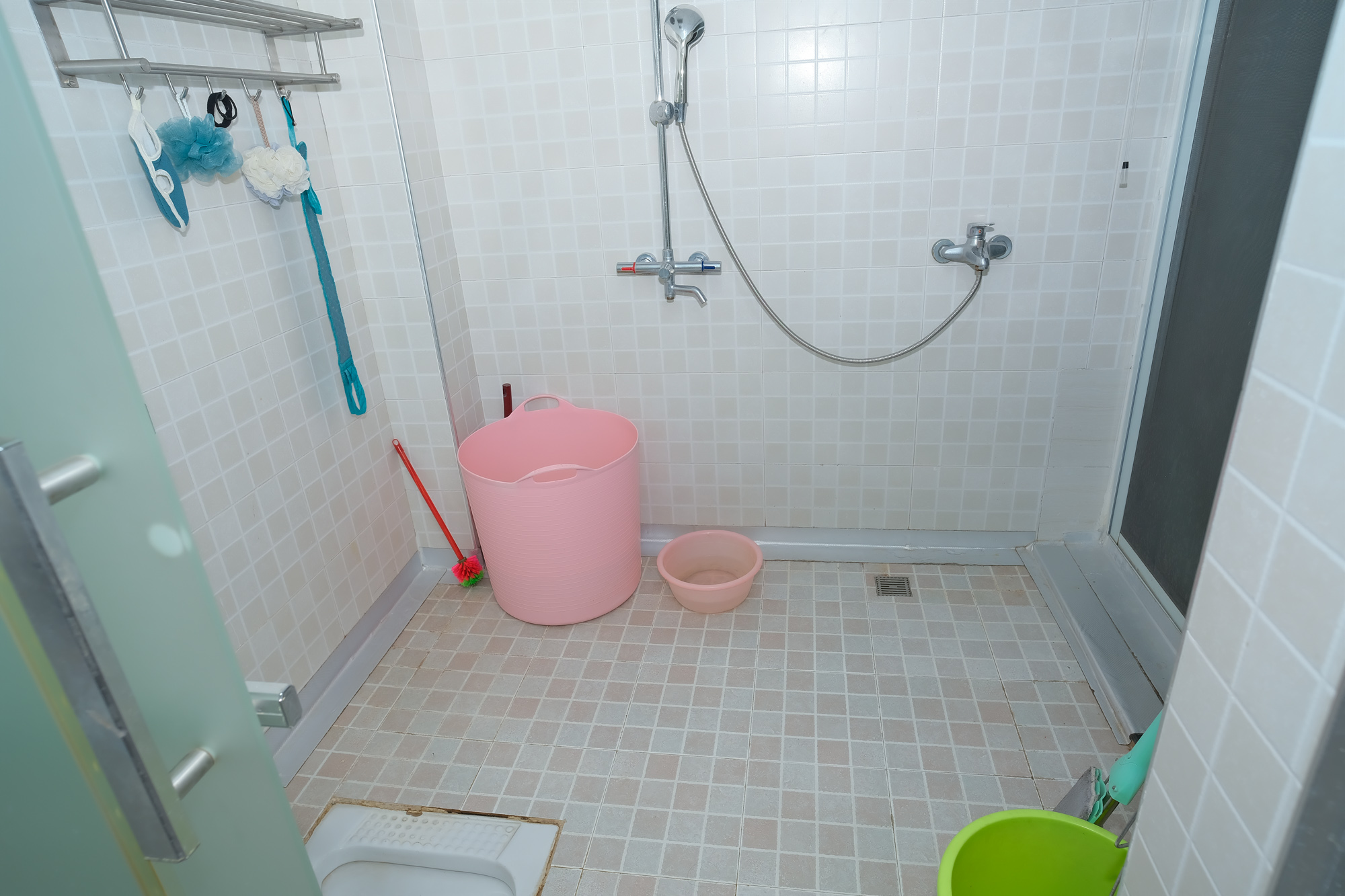 山水湾  3室2厅1卫    58.0万 山水湾  3室2厅1卫    58.0万卫生间