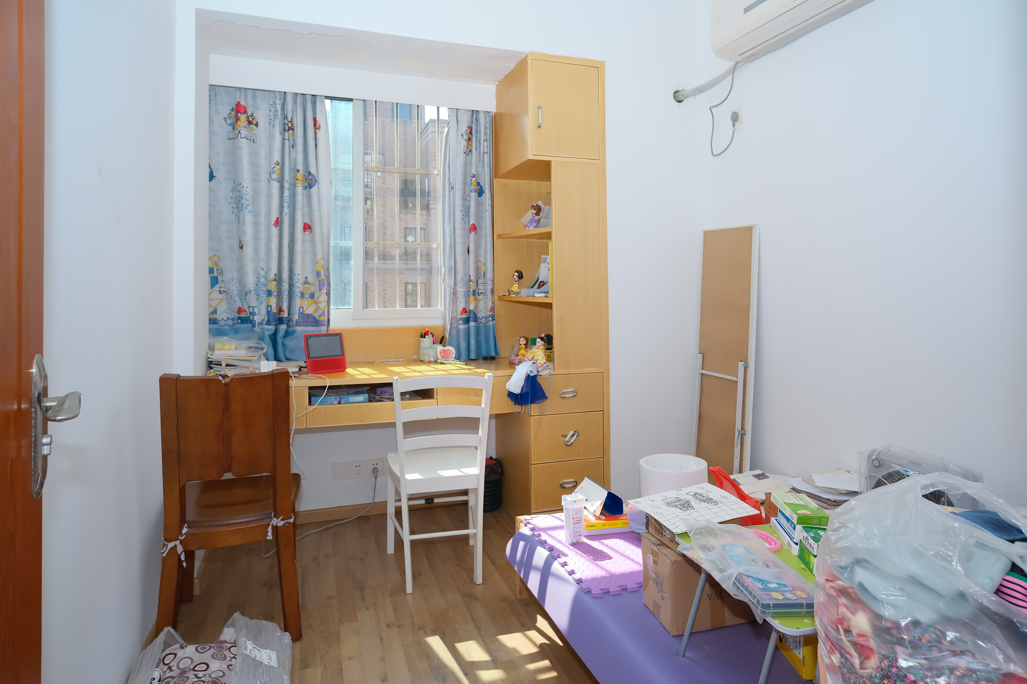 山水湾  3室2厅1卫    58.0万 山水湾  3室2厅1卫    58.0万卧室