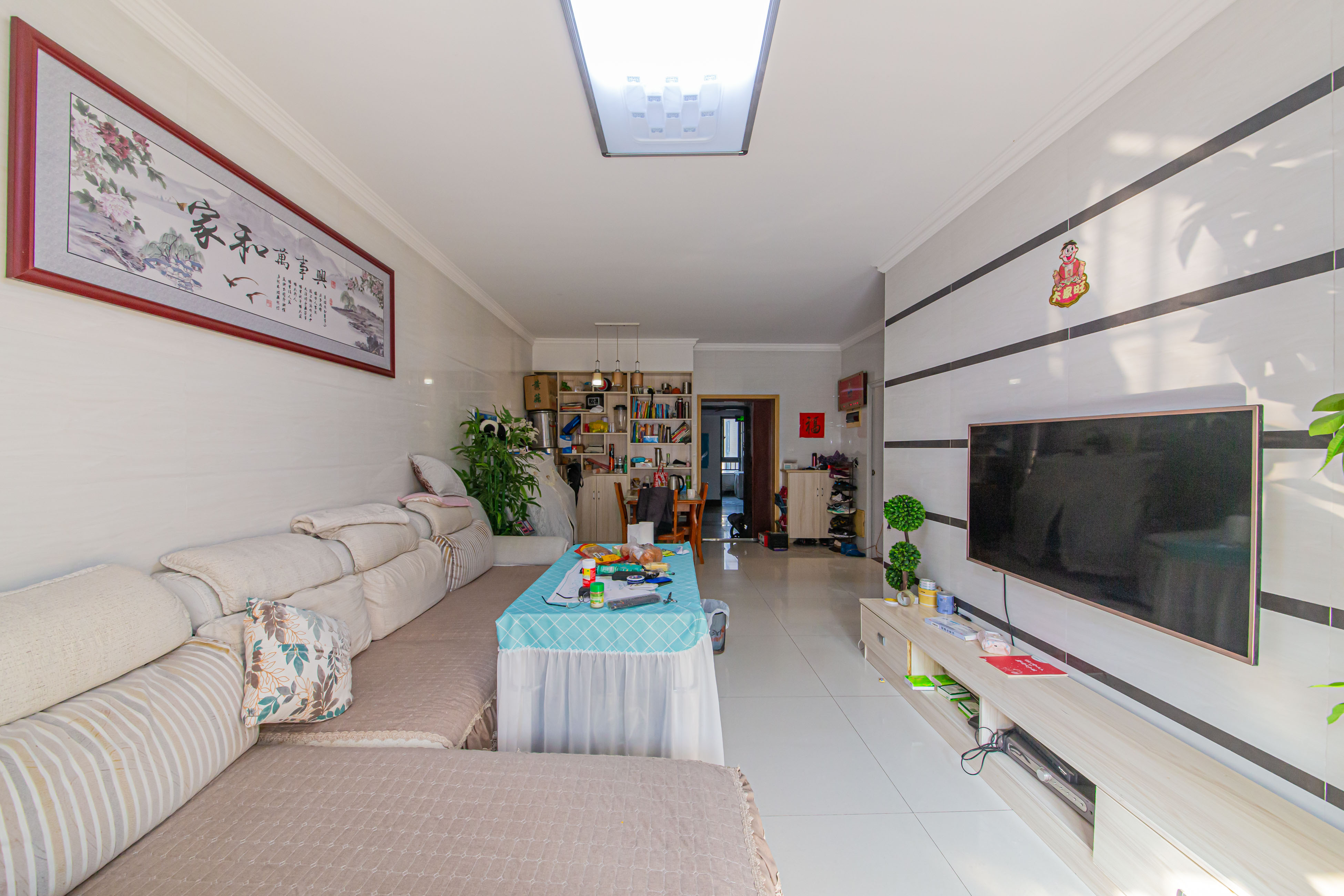 鑫远御文台一期  2室1厅1卫    83.0万客厅