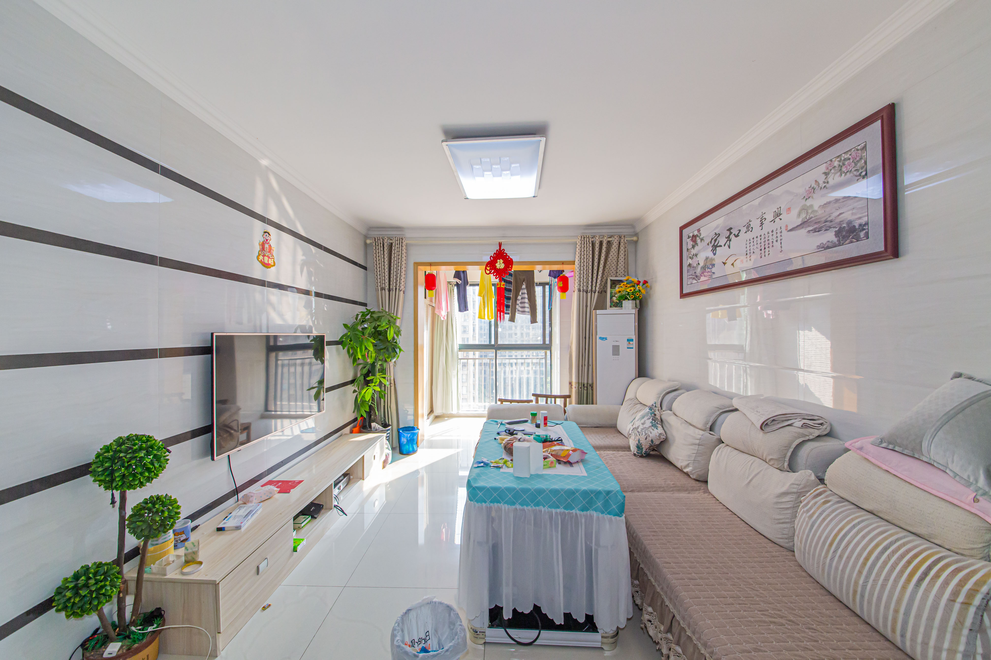 鑫远御文台一期  2室1厅1卫    83.0万客厅